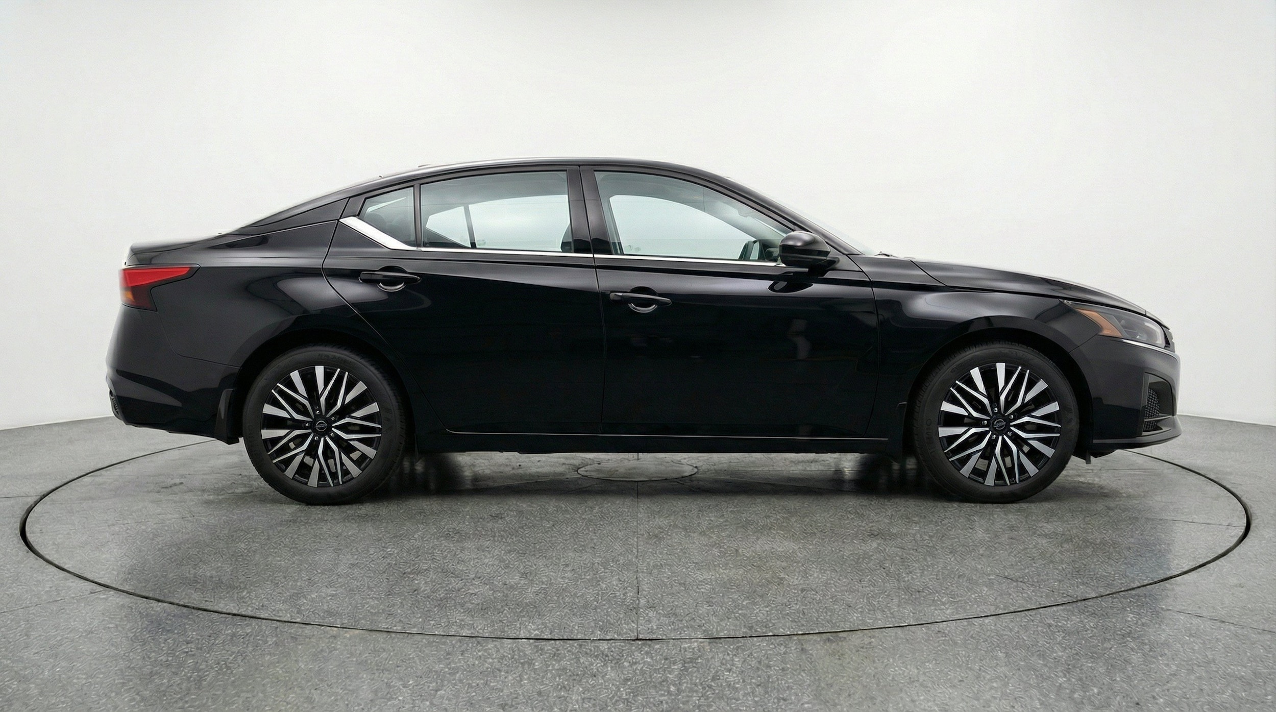 Thumbnail: 2025 Nissan Altima - 11