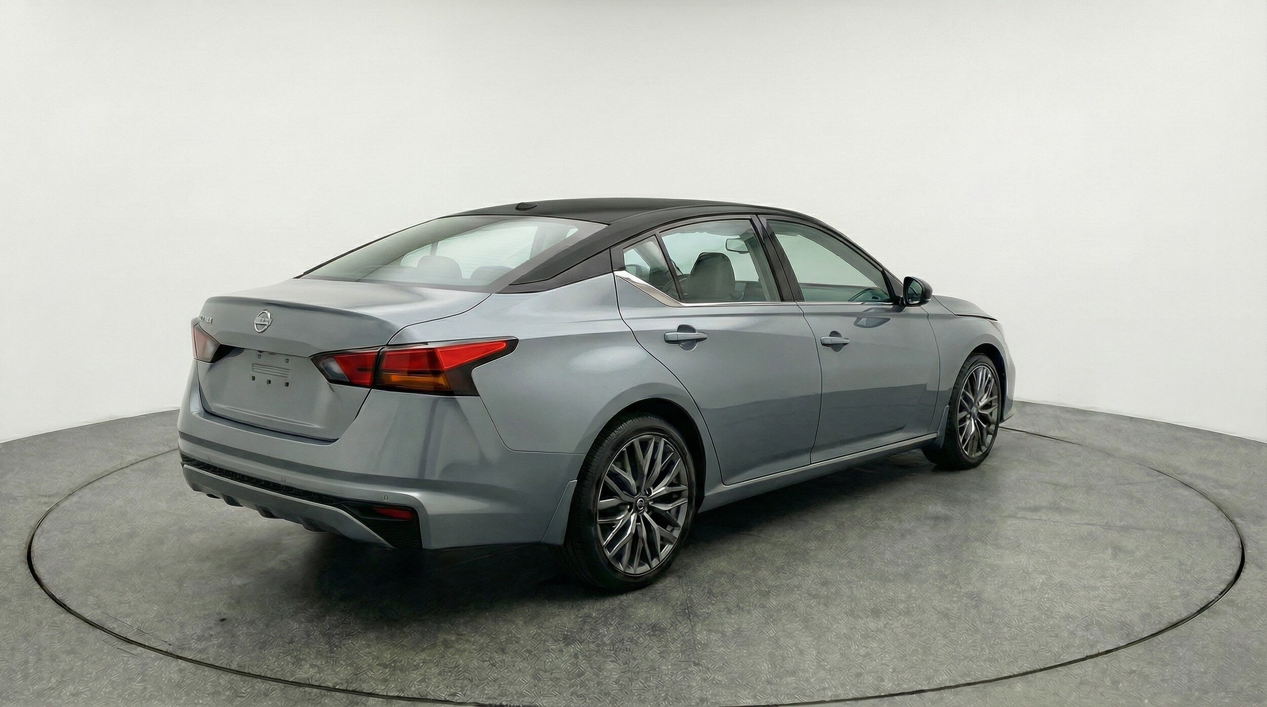 Thumbnail: 2025 Nissan Altima - 9