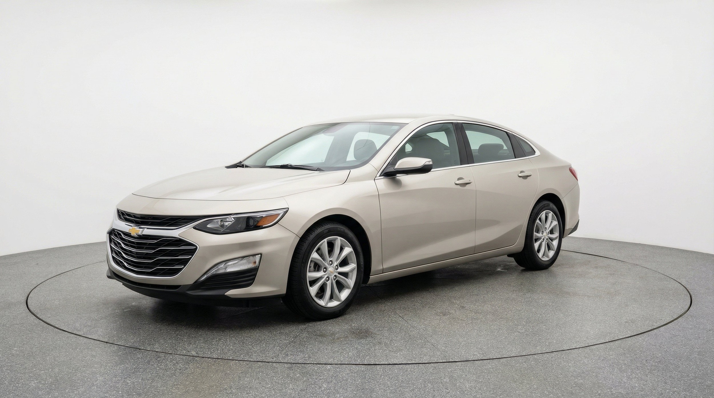 Thumbnail: 2024 Chevrolet Malibu - 3