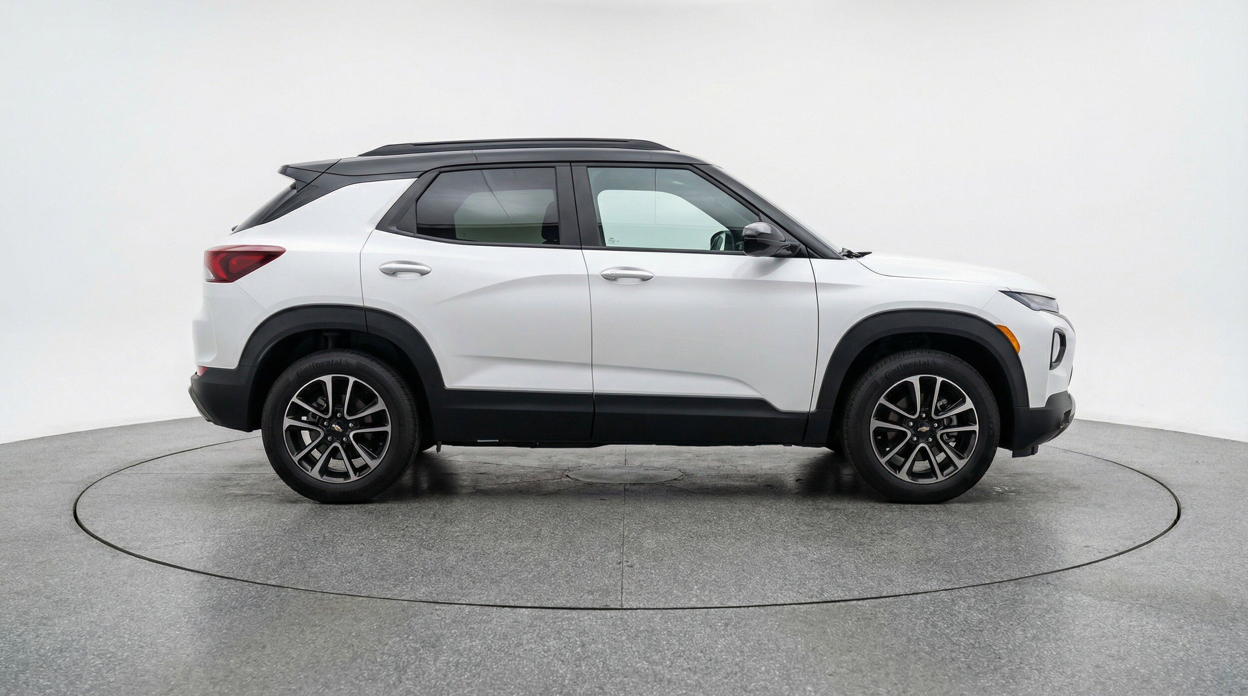 Thumbnail: 2025 Chevrolet TrailBlazer - 11