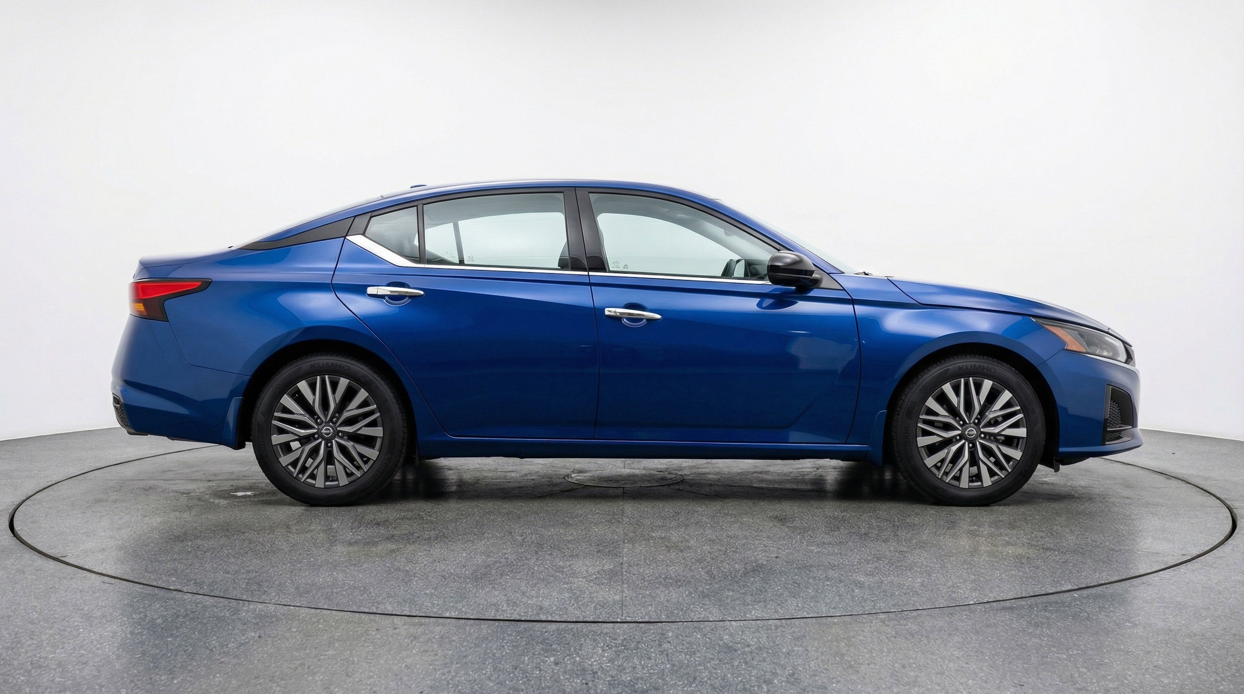 Thumbnail: 2025 Nissan Altima - 11