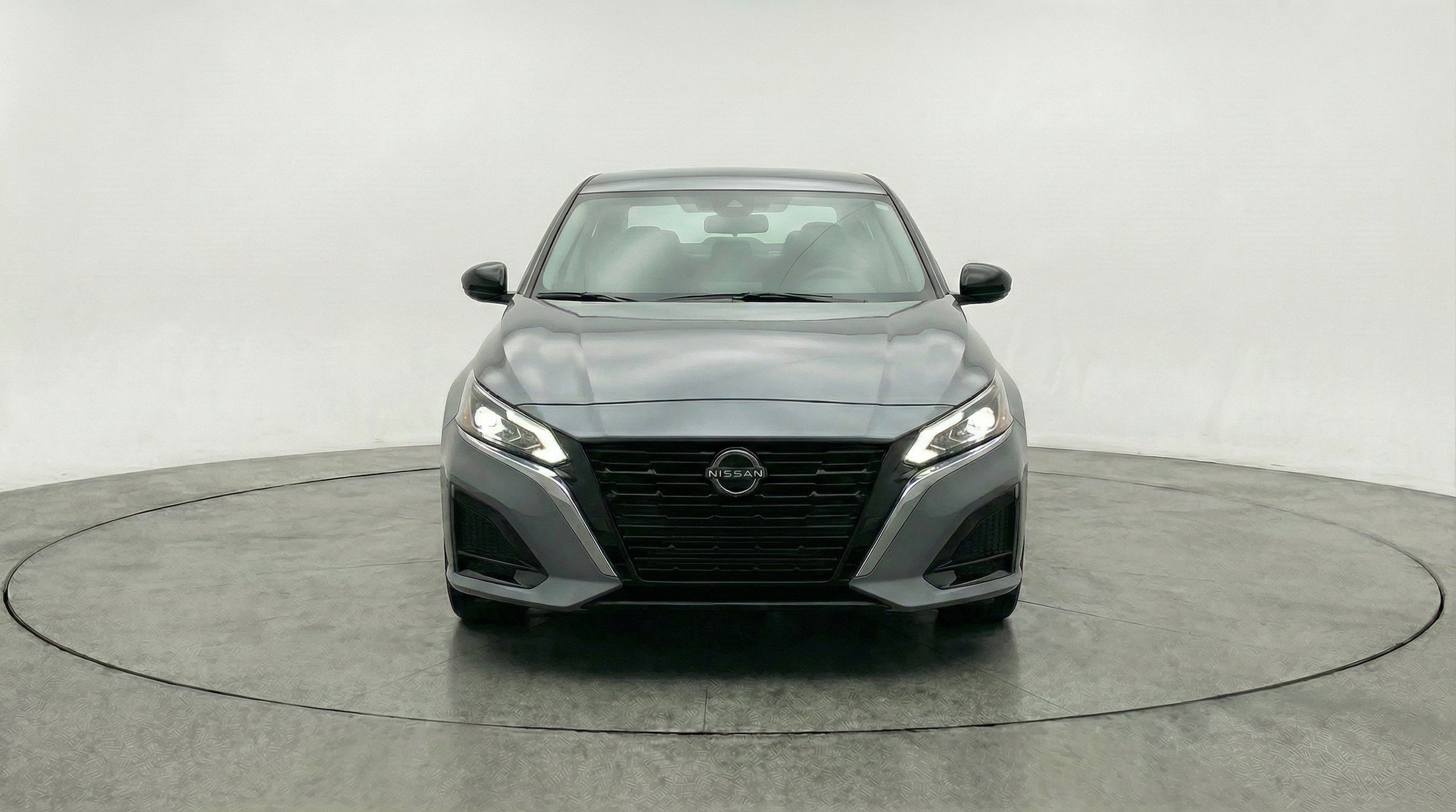 Thumbnail: 2025 Nissan Altima - 2