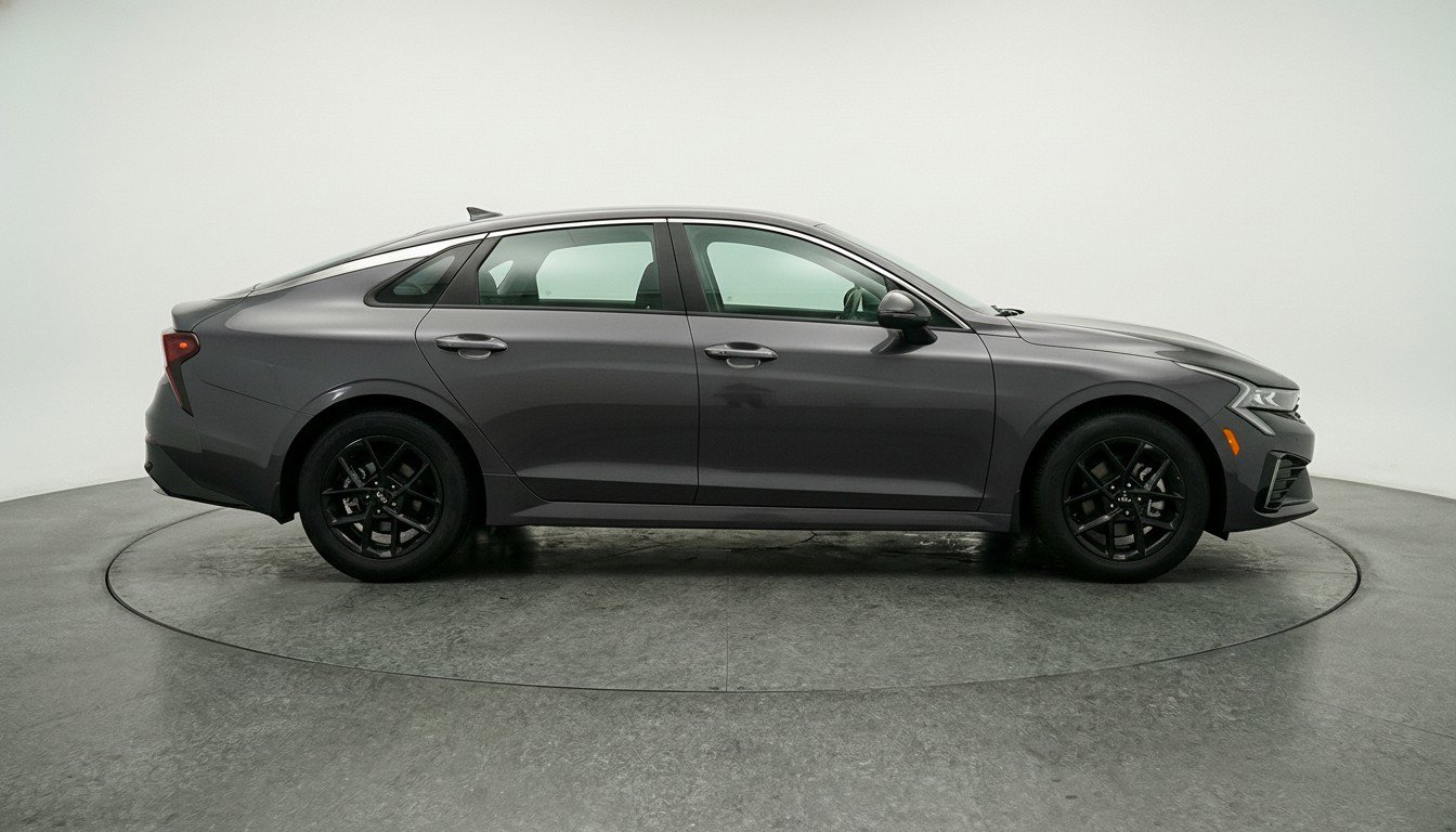 Thumbnail: 2025 Kia K5 - 11