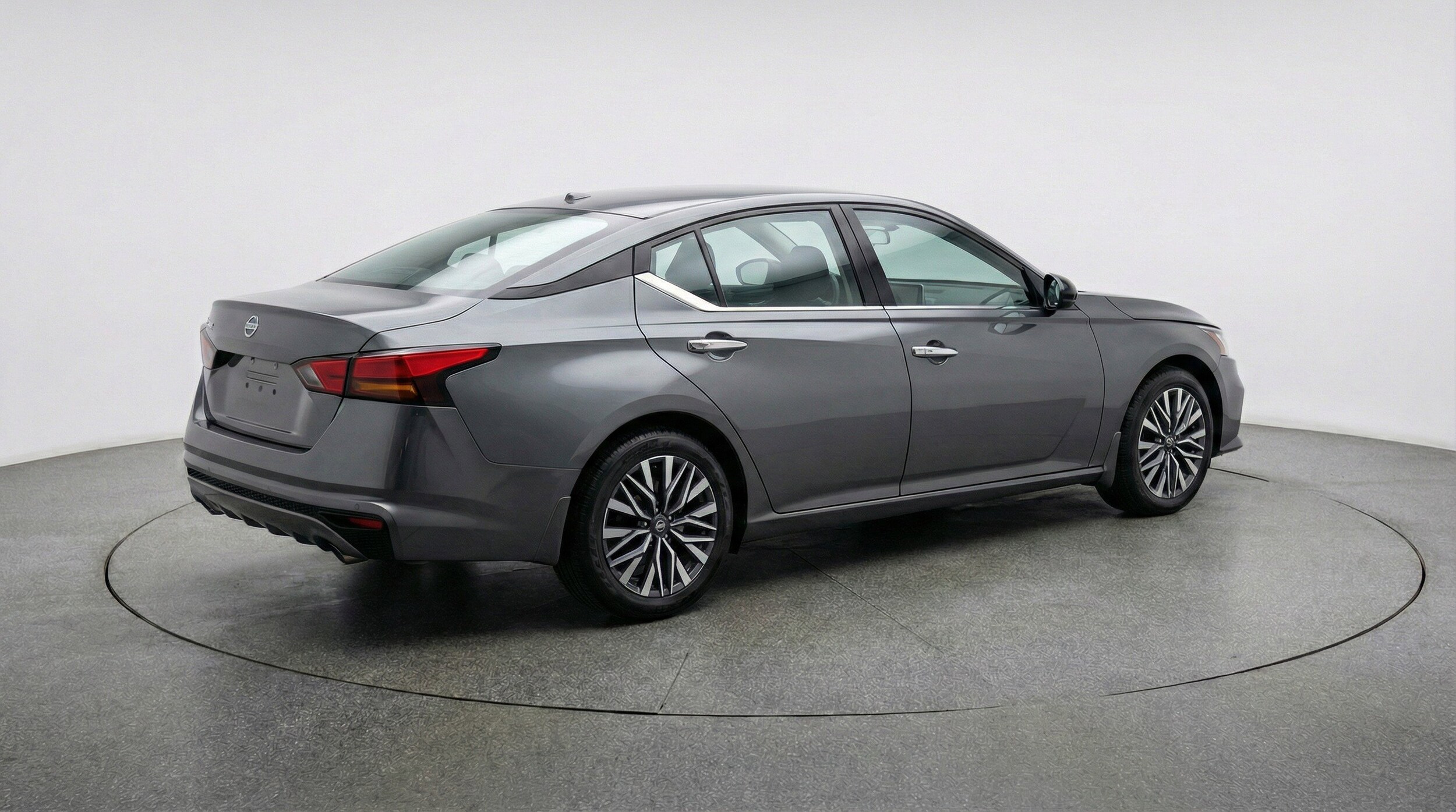 Thumbnail: 2025 Nissan Altima - 9