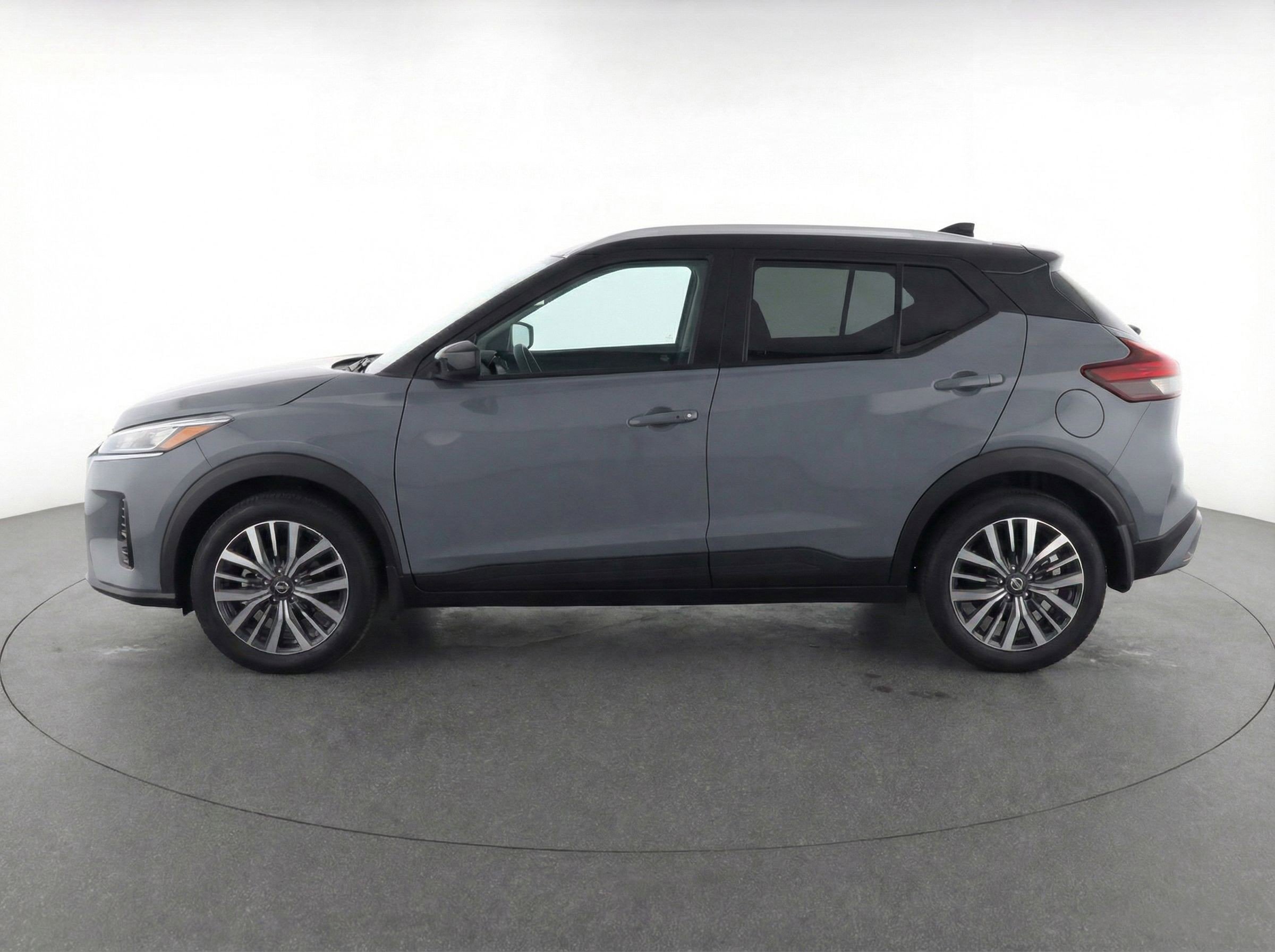 Thumbnail: 2024 Nissan Kicks - 5