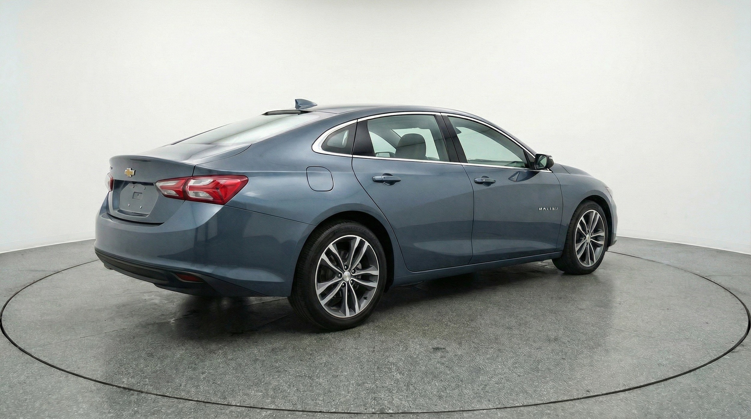 Thumbnail: 2024 Chevrolet Malibu - 9
