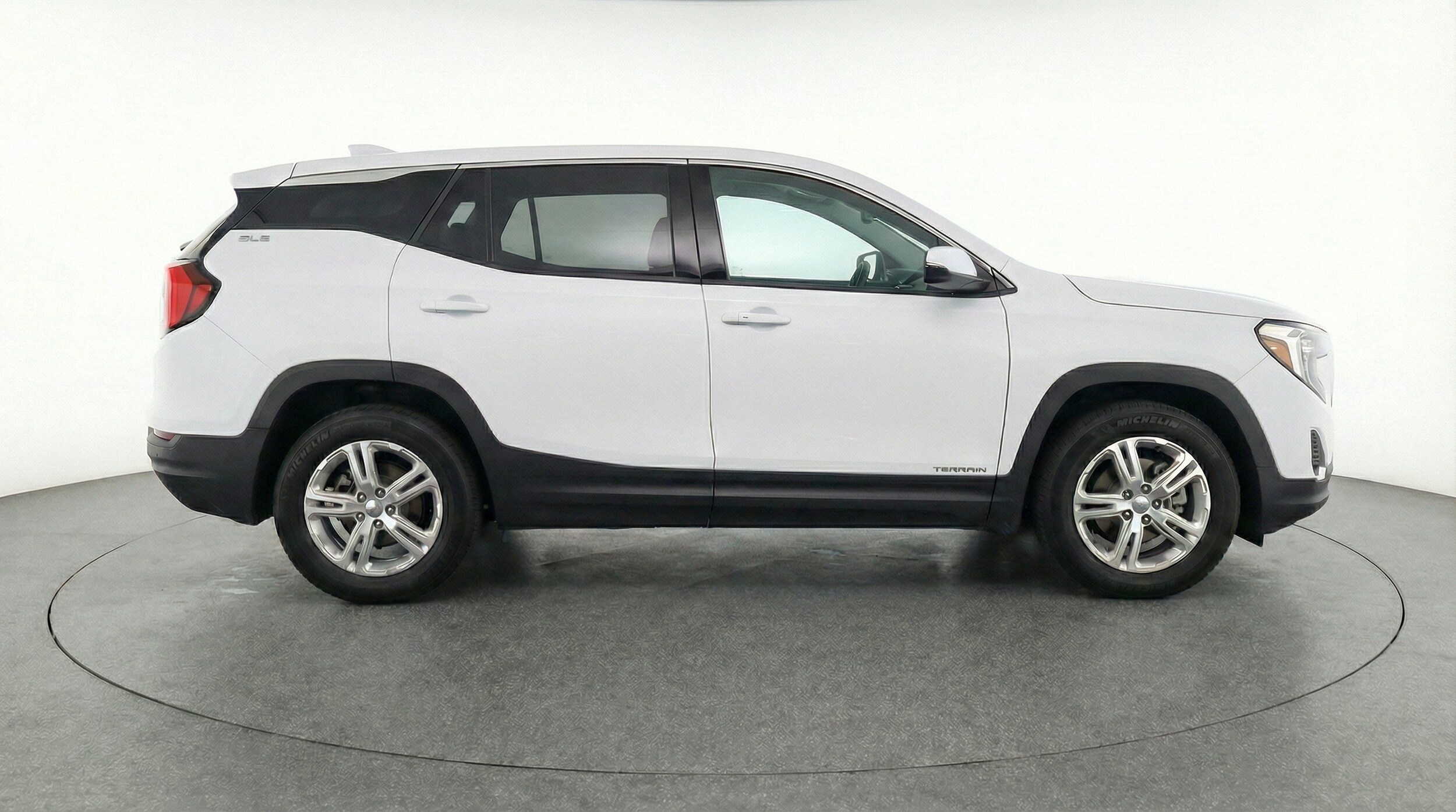 Thumbnail: 2024 GMC Terrain - 11
