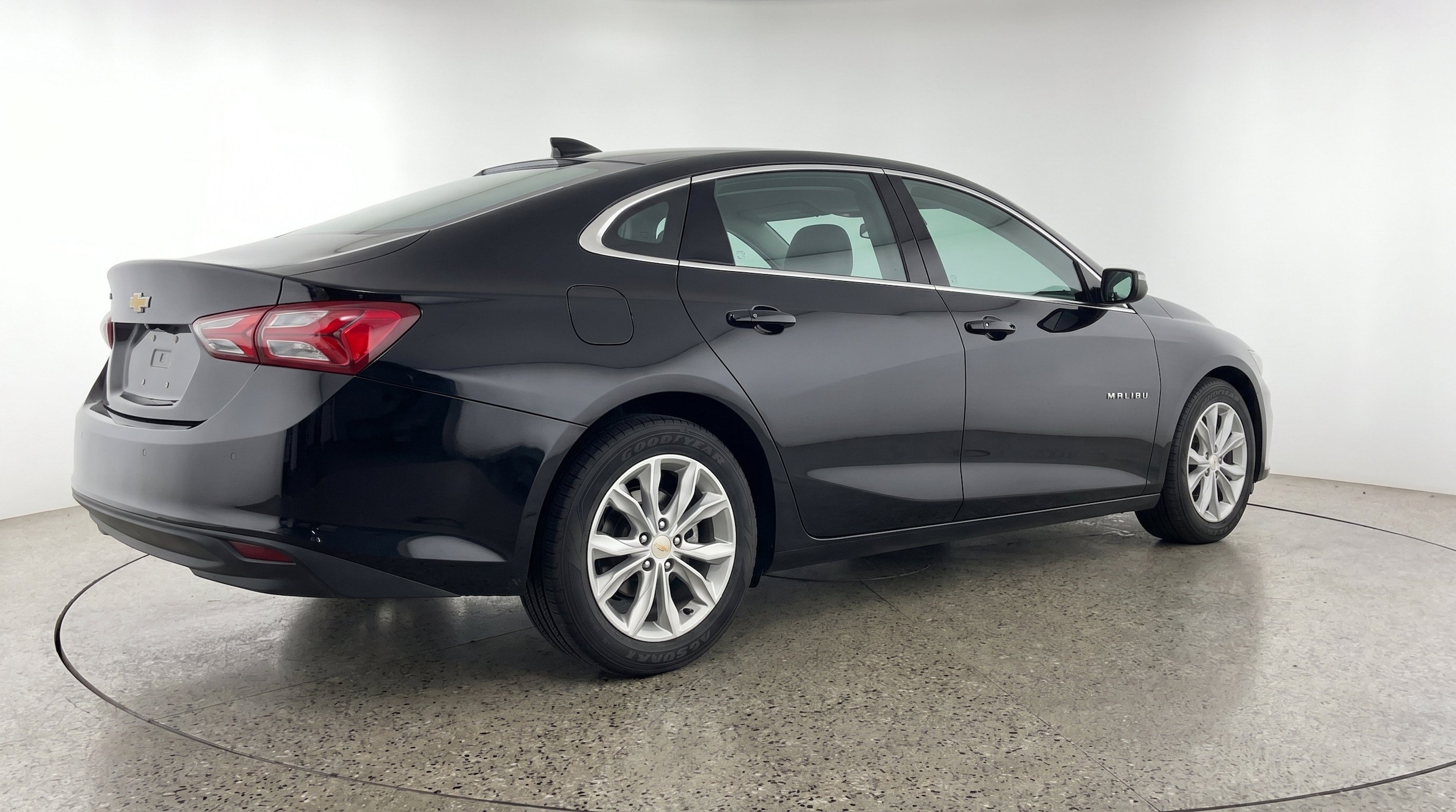Thumbnail: 2024 Chevrolet Malibu - 9