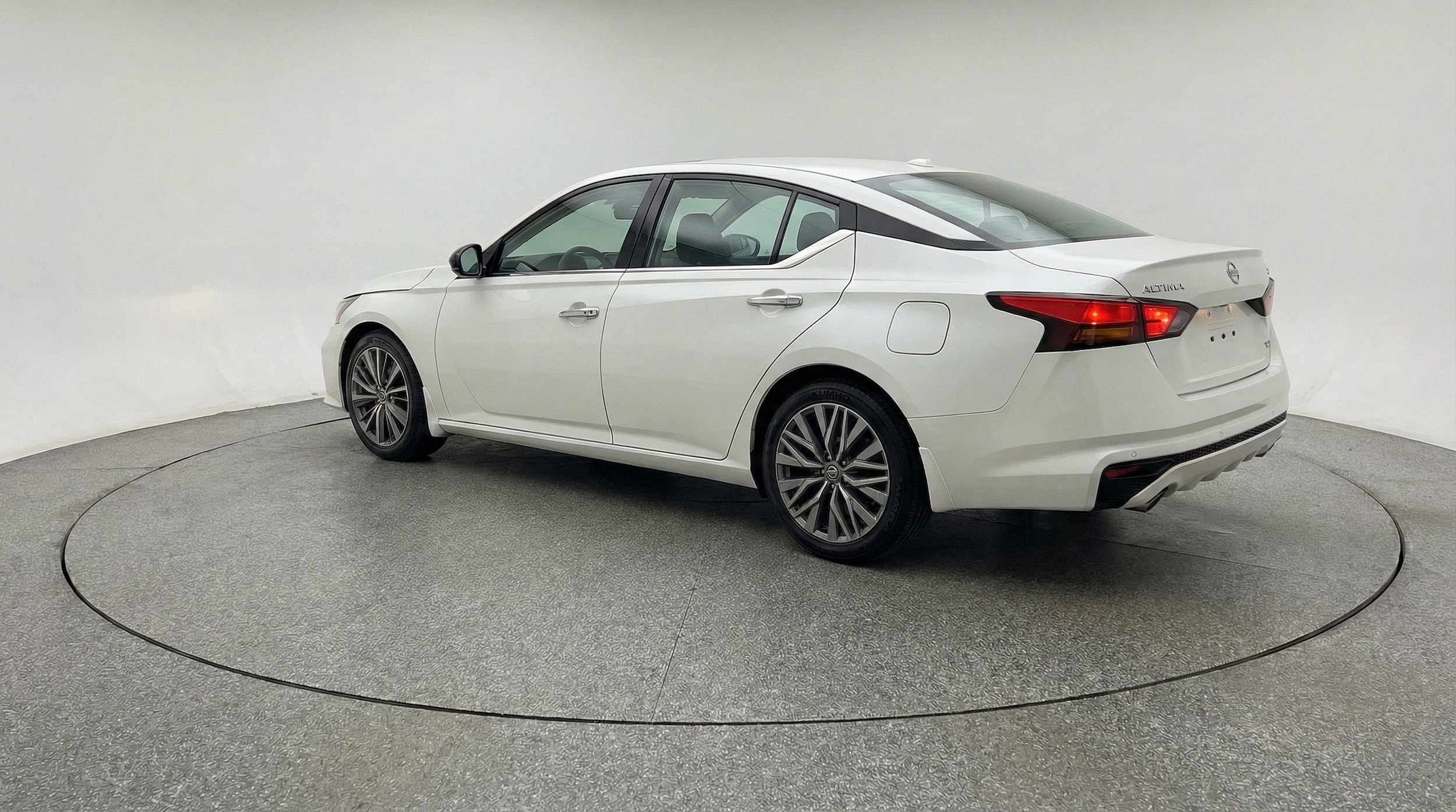 Thumbnail: 2025 Nissan Altima - 6