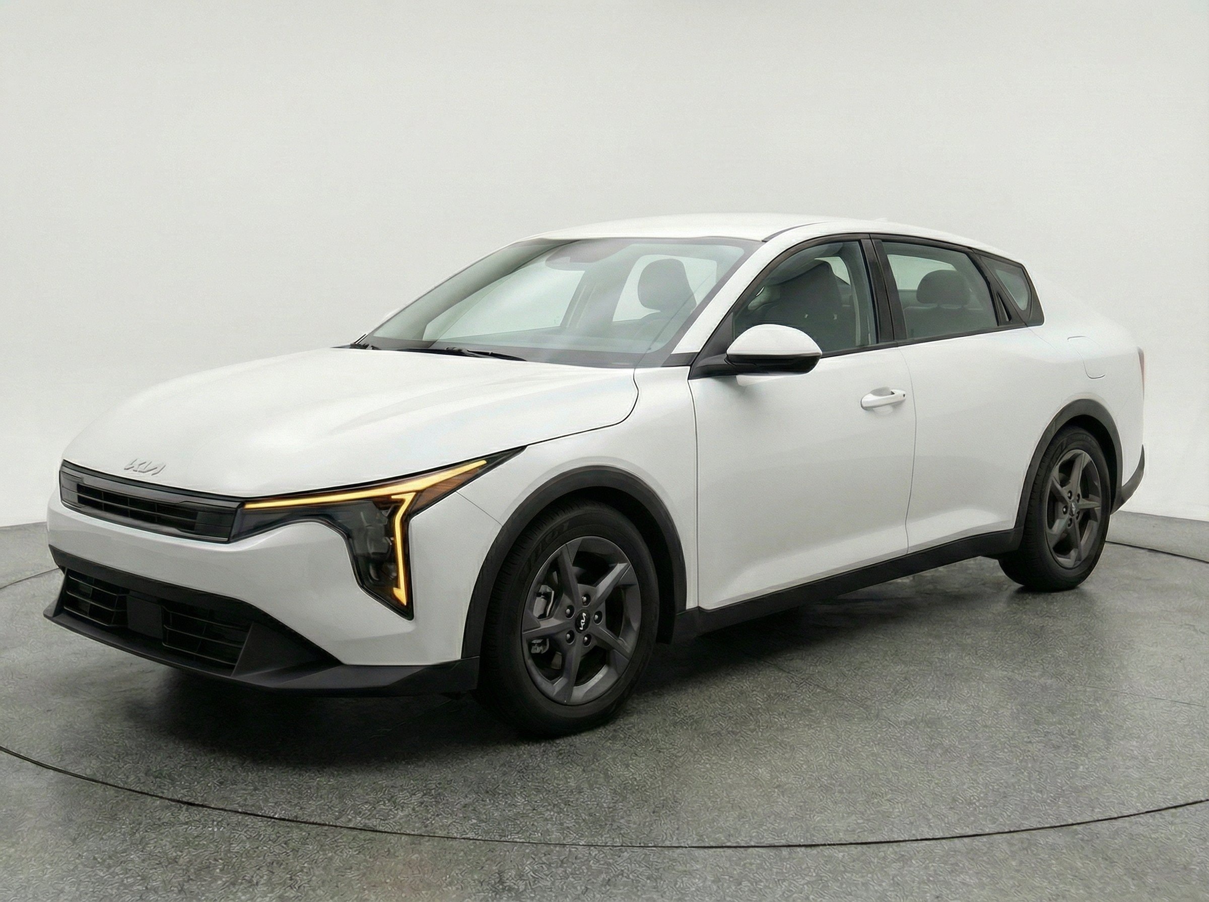 Thumbnail: 2025 Kia K4 - 3