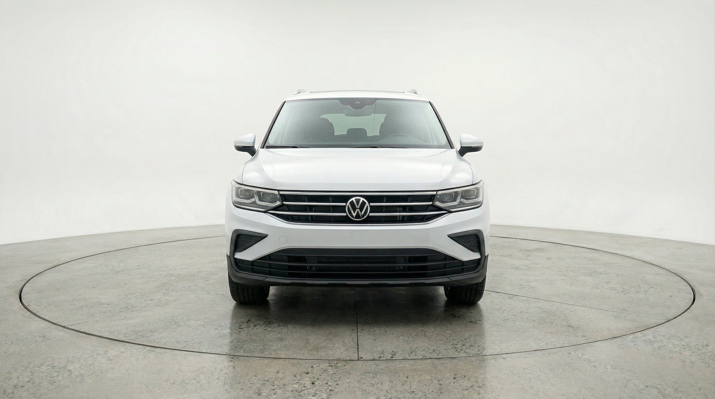 Thumbnail: 2026 Volkswagen Tiguan - 2