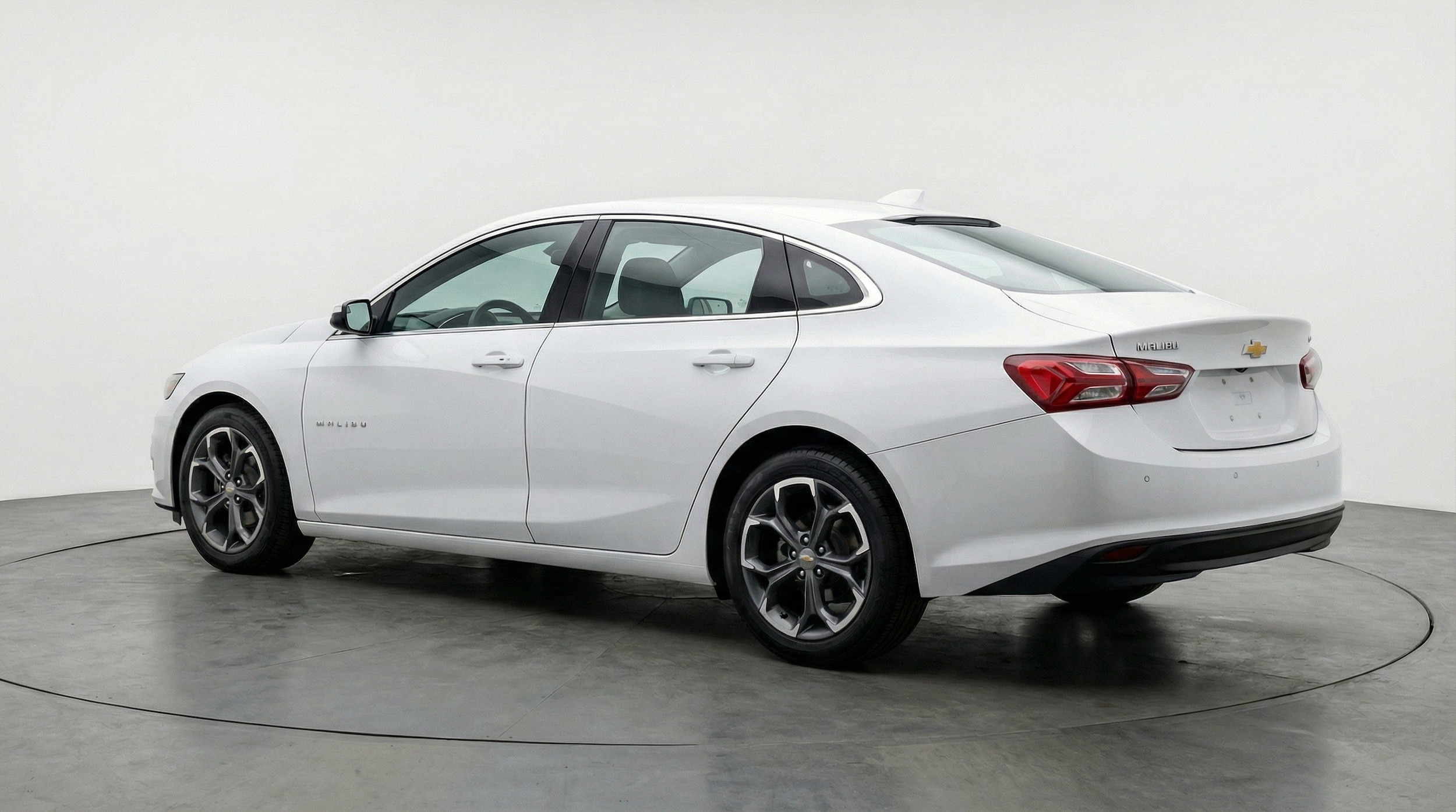 Thumbnail: 2024 Chevrolet Malibu - 6