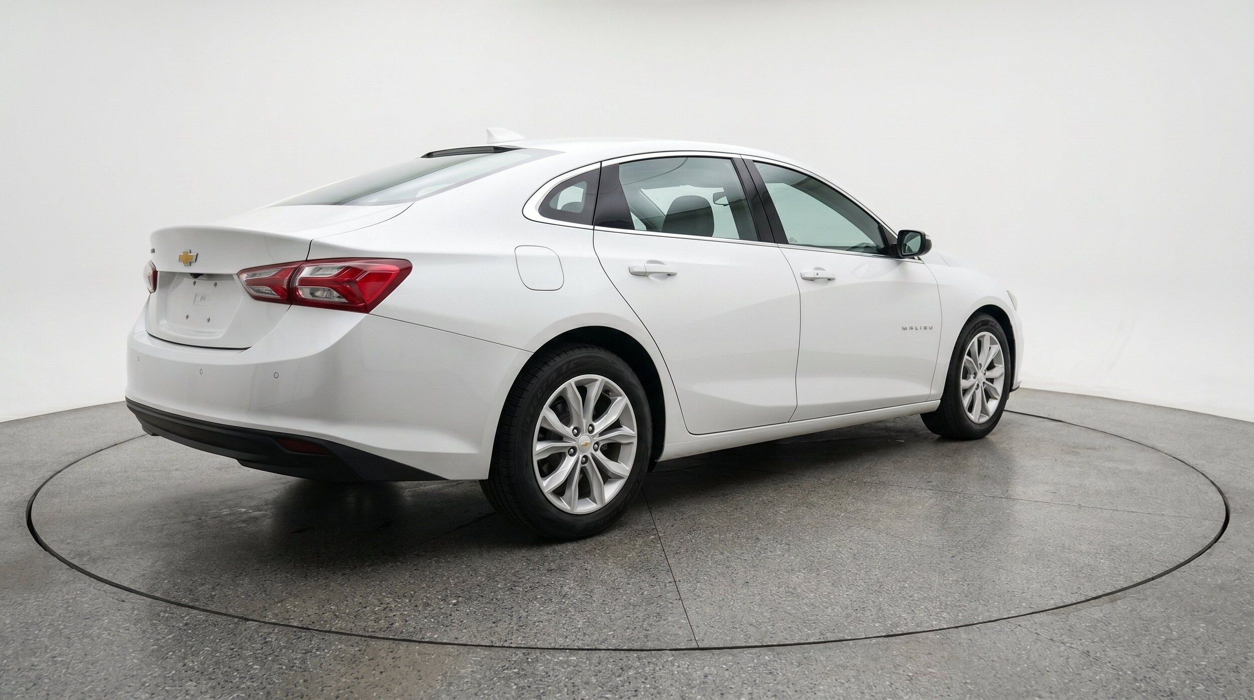Thumbnail: 2024 Chevrolet Malibu - 9