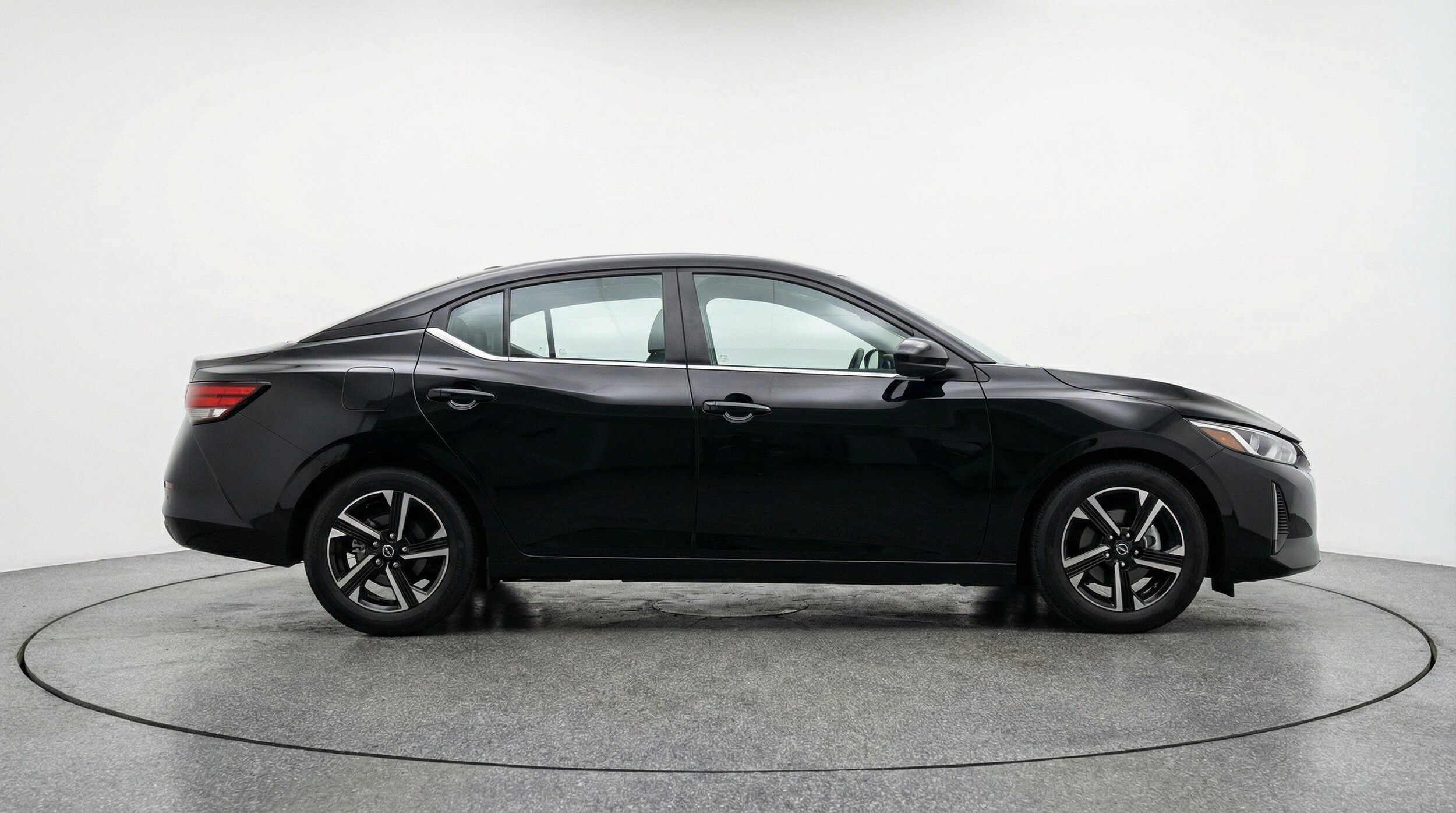 Thumbnail: 2025 Nissan Sentra - 11