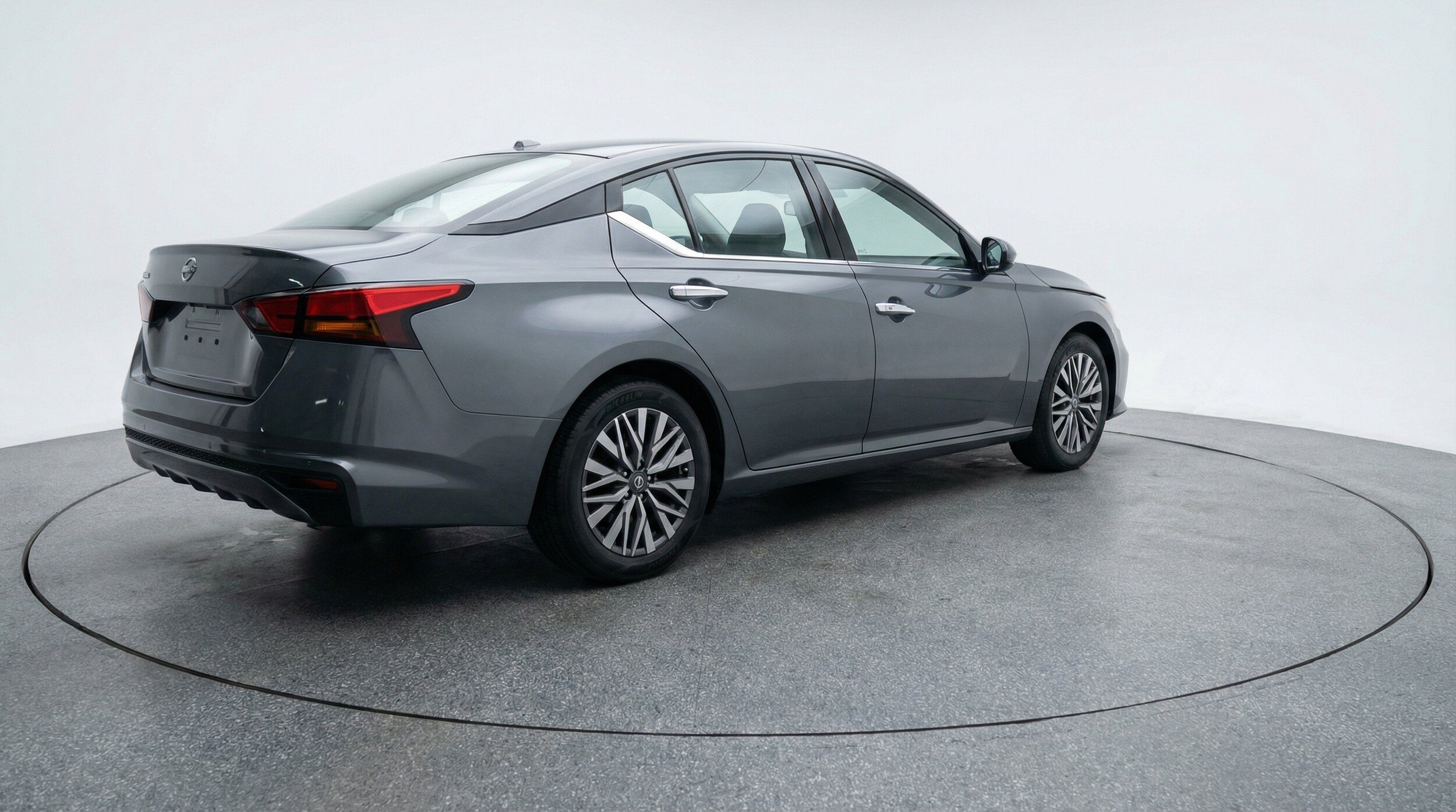 Thumbnail: 2025 Nissan Altima - 9