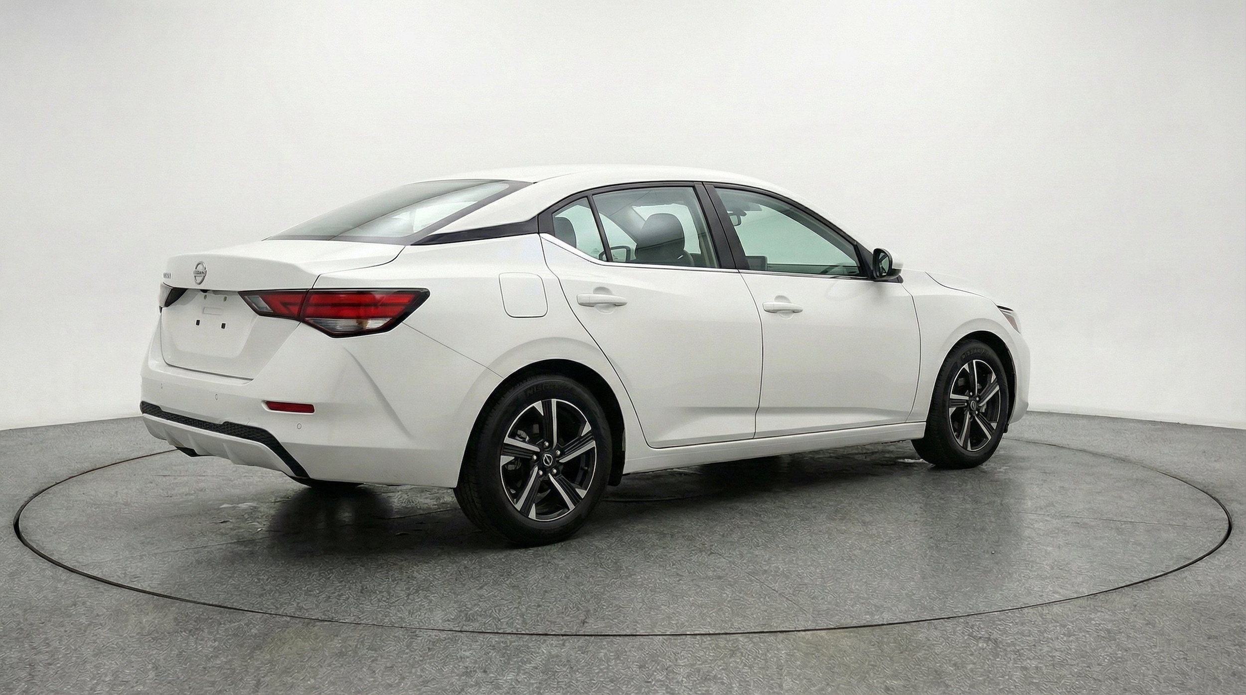 Thumbnail: 2025 Nissan Sentra - 9