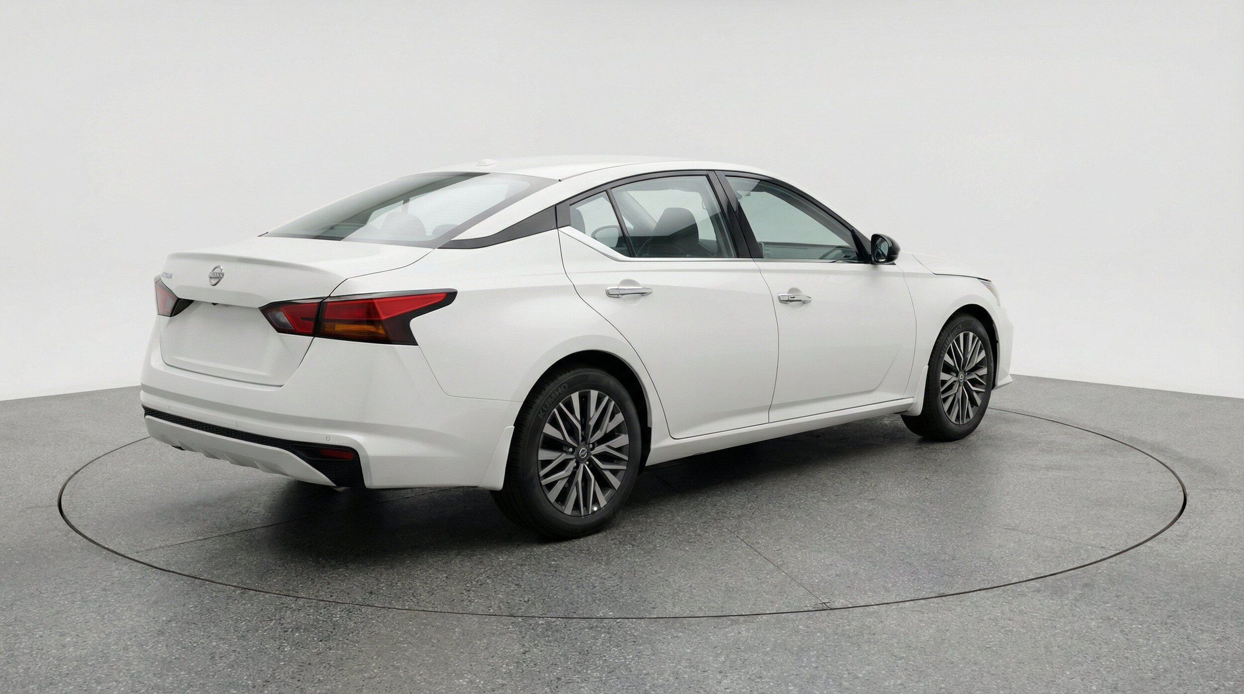 Thumbnail: 2025 Nissan Altima - 9
