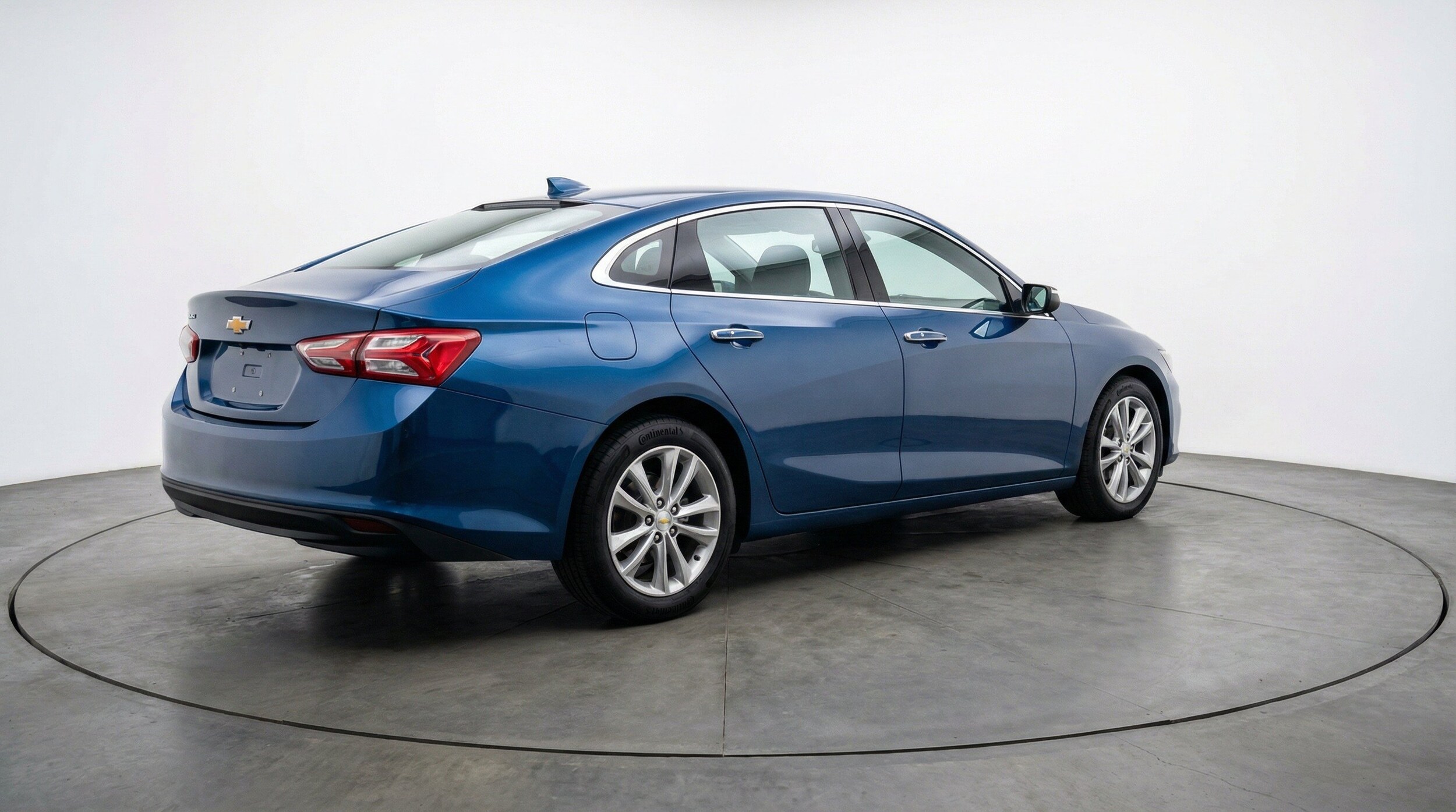 Thumbnail: 2024 Chevrolet Malibu - 9