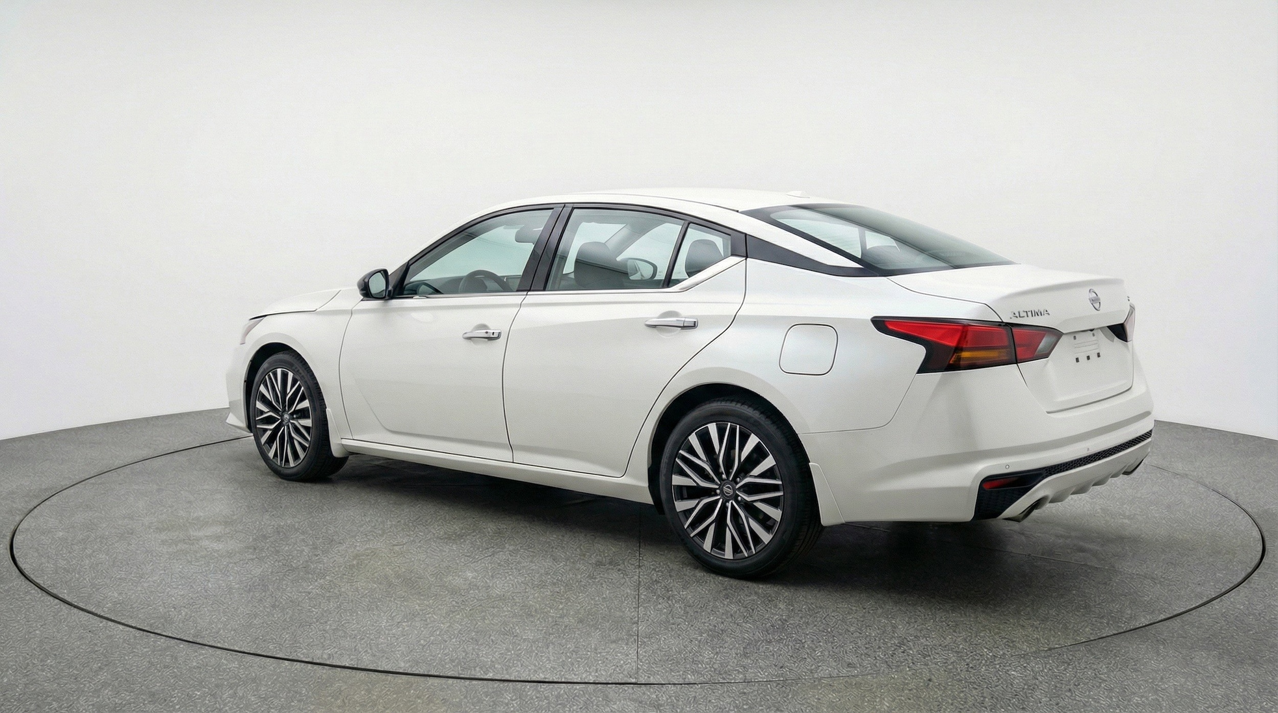 Thumbnail: 2025 Nissan Altima - 6