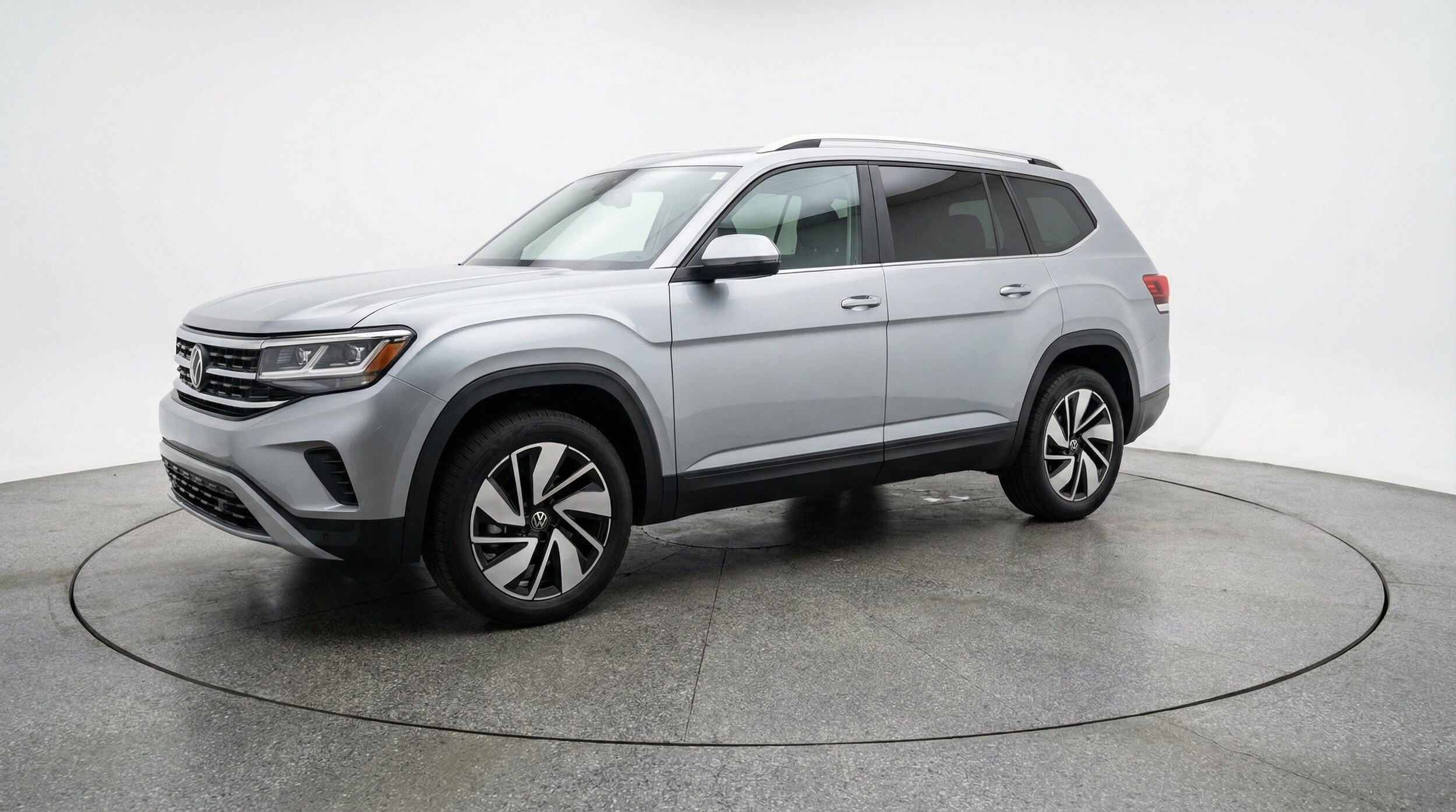 Thumbnail: 2026 Volkswagen Atlas - 3