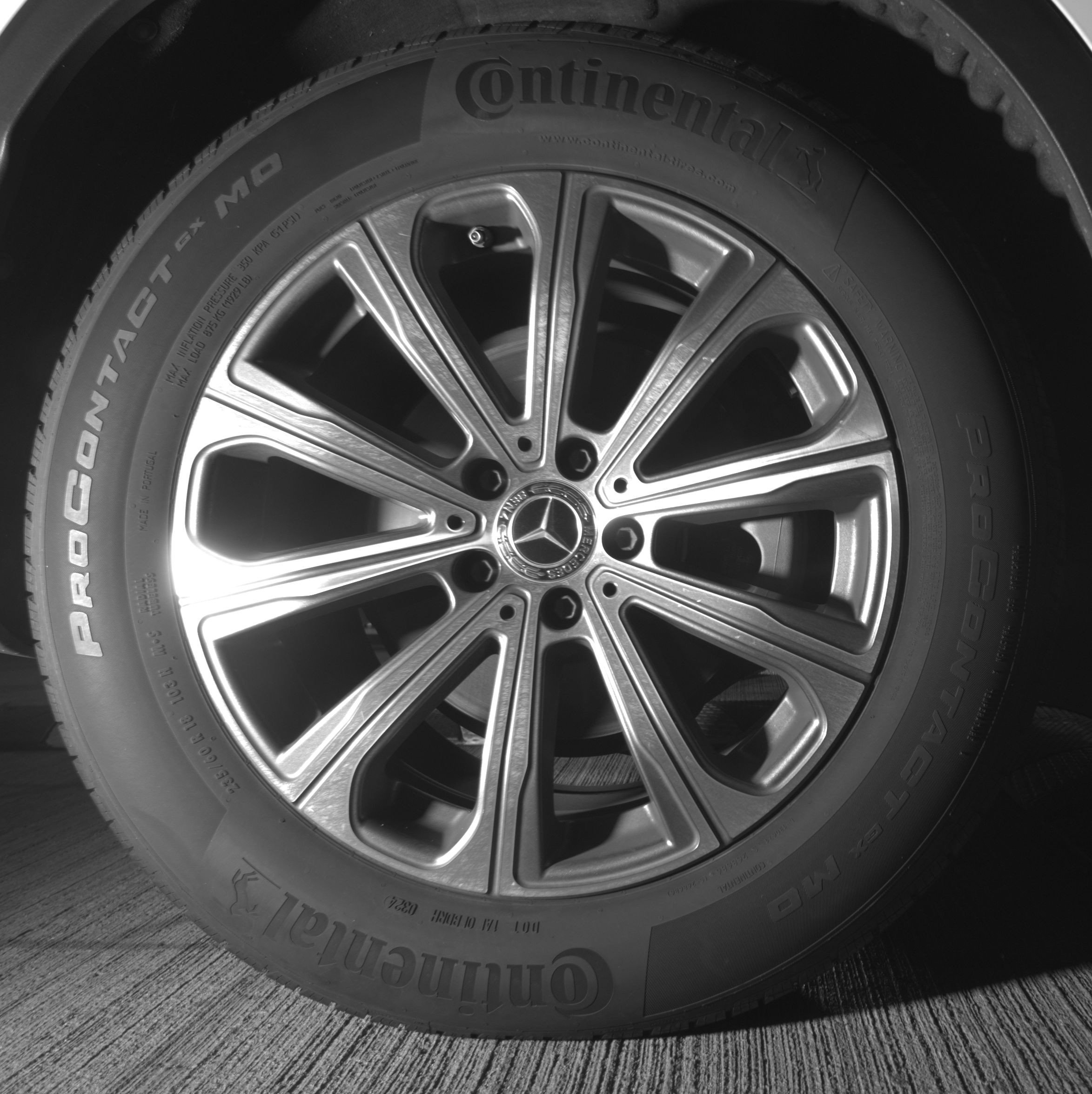 Thumbnail: 2024 Mercedes-Benz GLC - 15