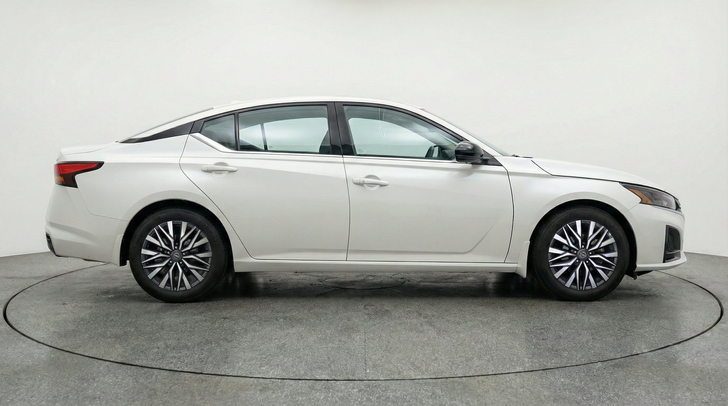Thumbnail: 2025 Nissan Altima - 11