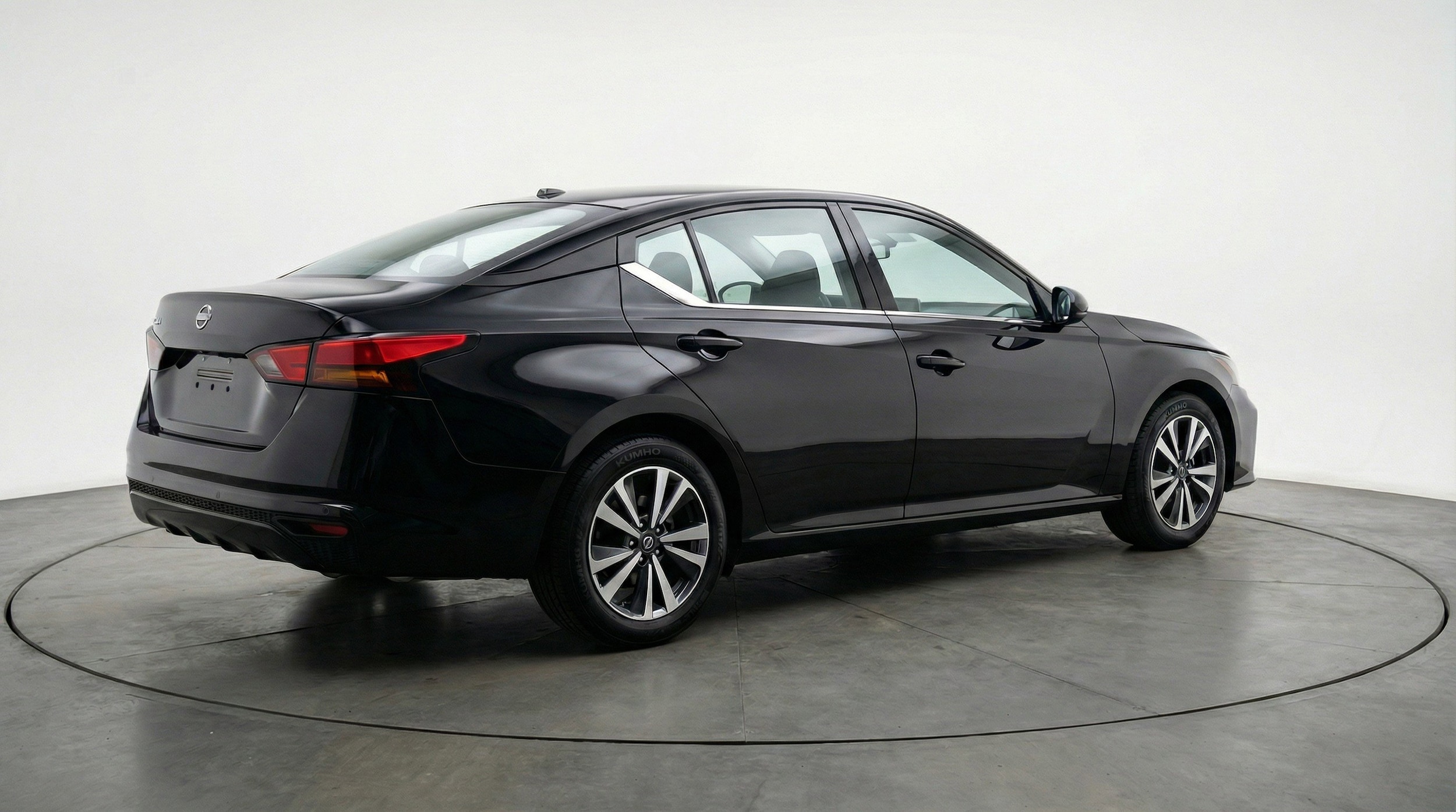 Thumbnail: 2025 Nissan Altima - 9