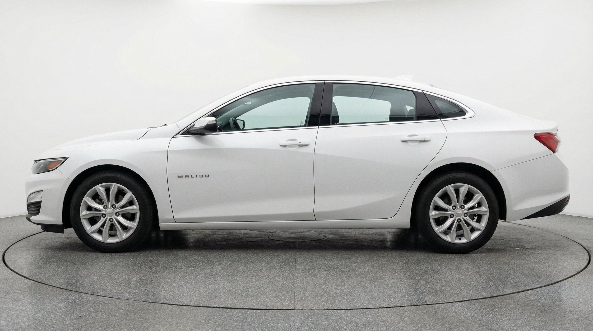Thumbnail: 2024 Chevrolet Malibu - 5