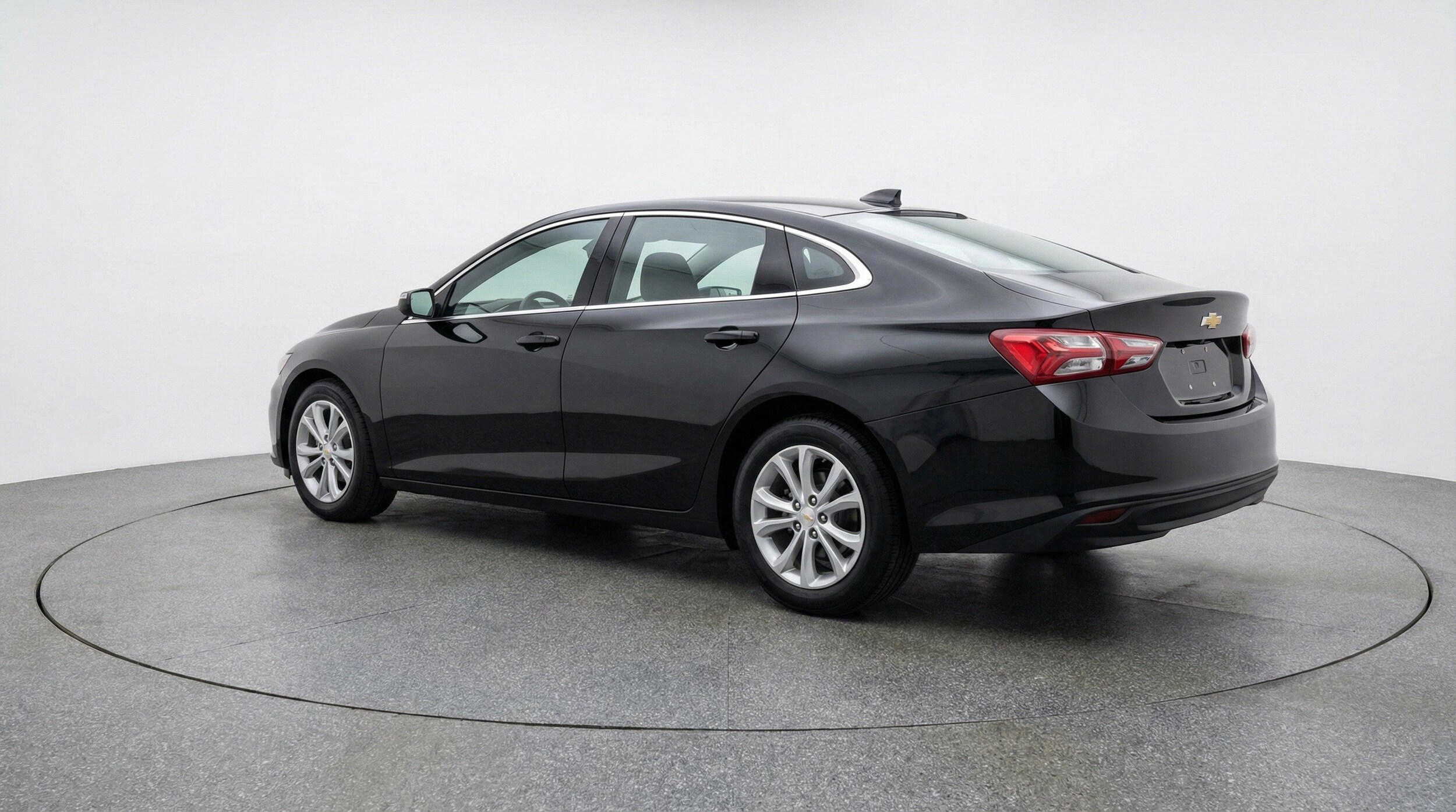 Thumbnail: 2024 Chevrolet Malibu - 6