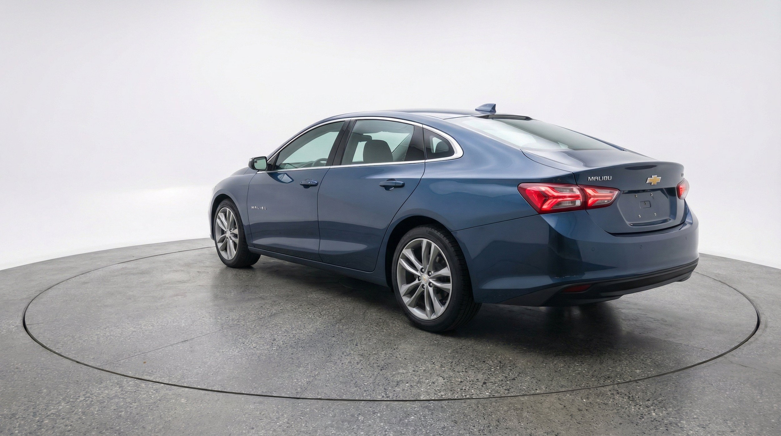 Thumbnail: 2024 Chevrolet Malibu - 6