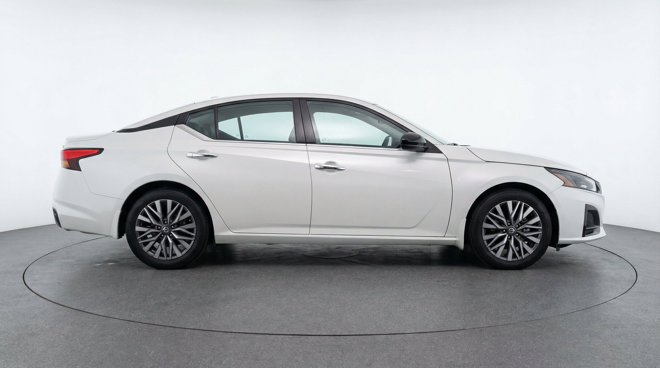 Thumbnail: 2025 Nissan Altima - 11