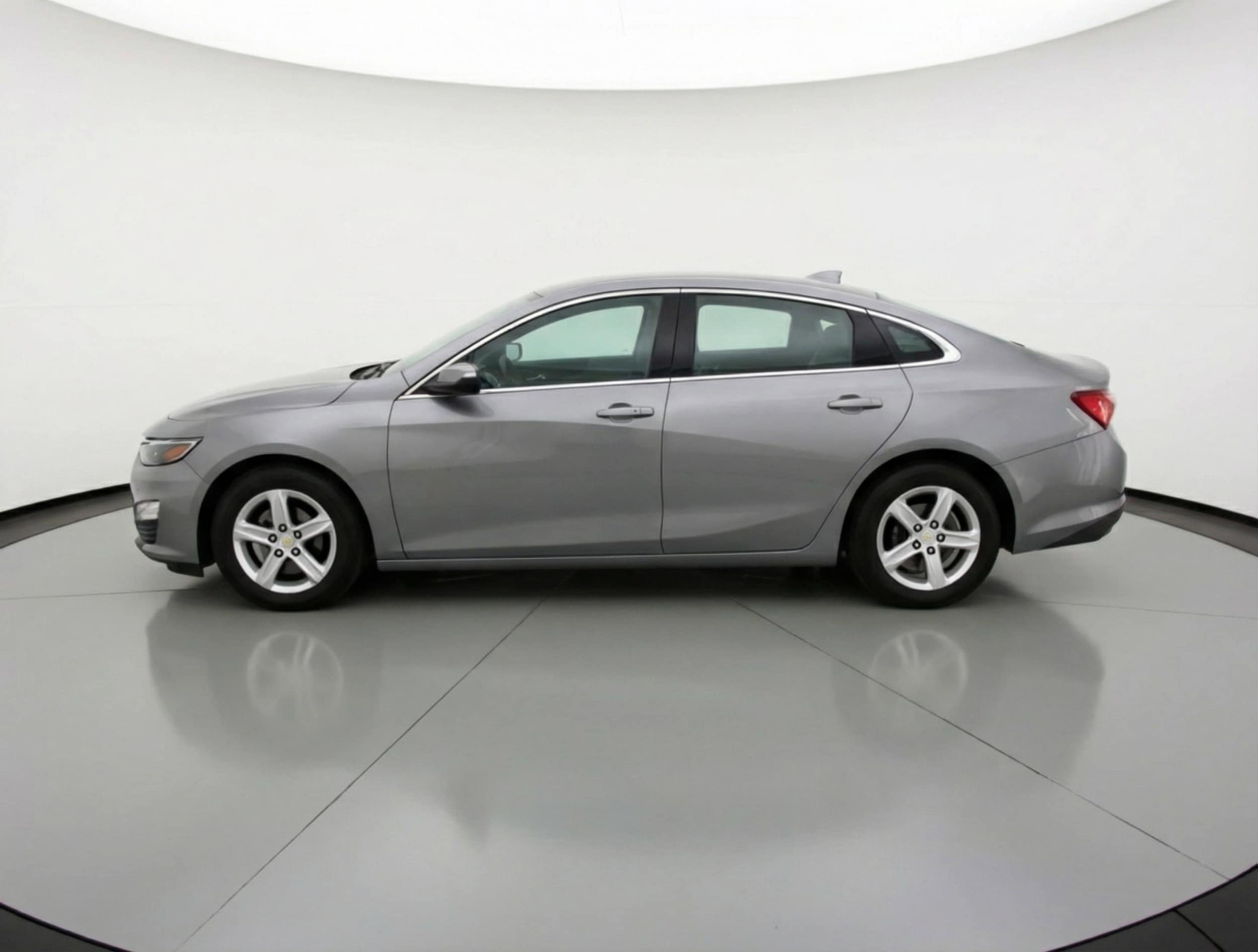 Thumbnail: 2023 Chevrolet Malibu - 5