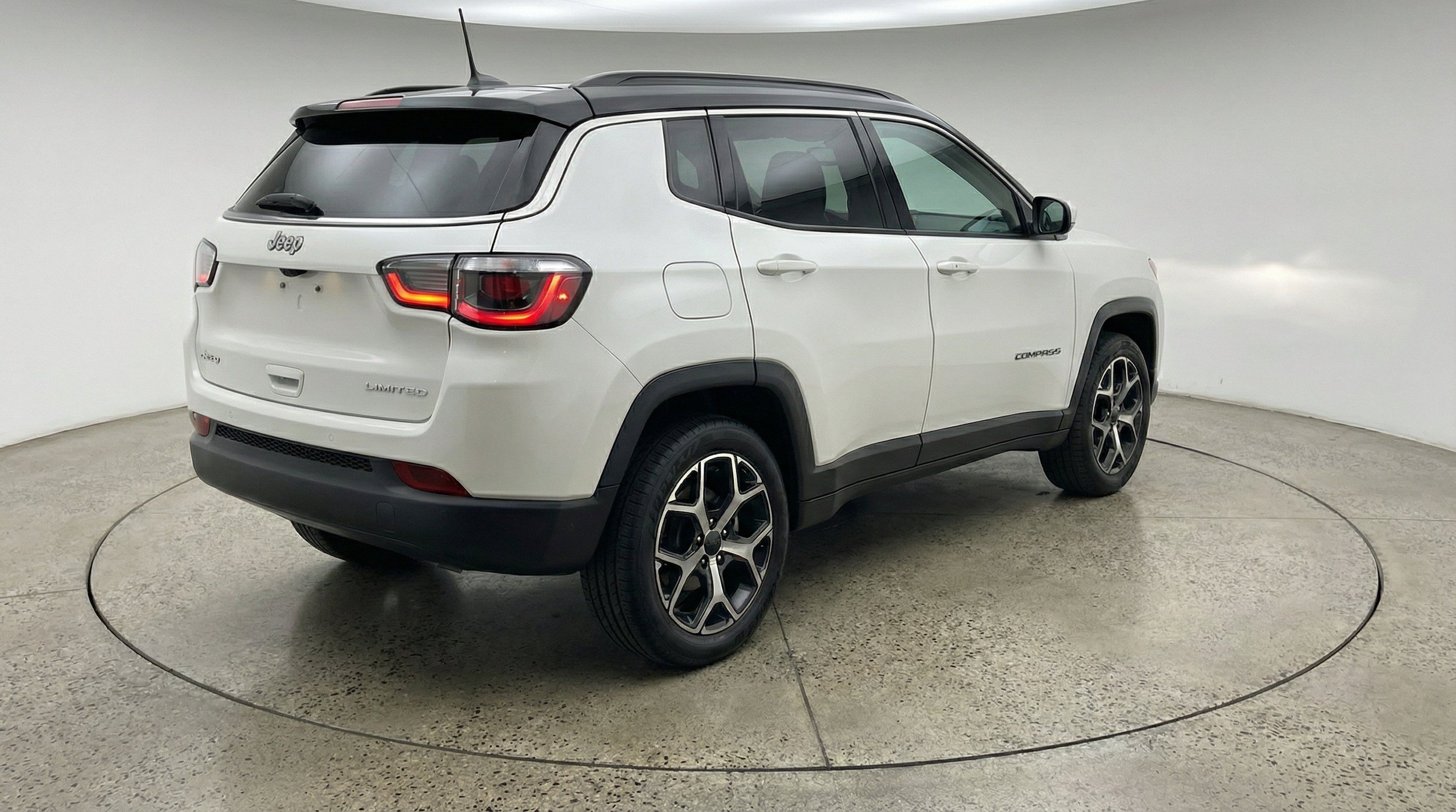 Thumbnail: 2025 Jeep Compass - 9