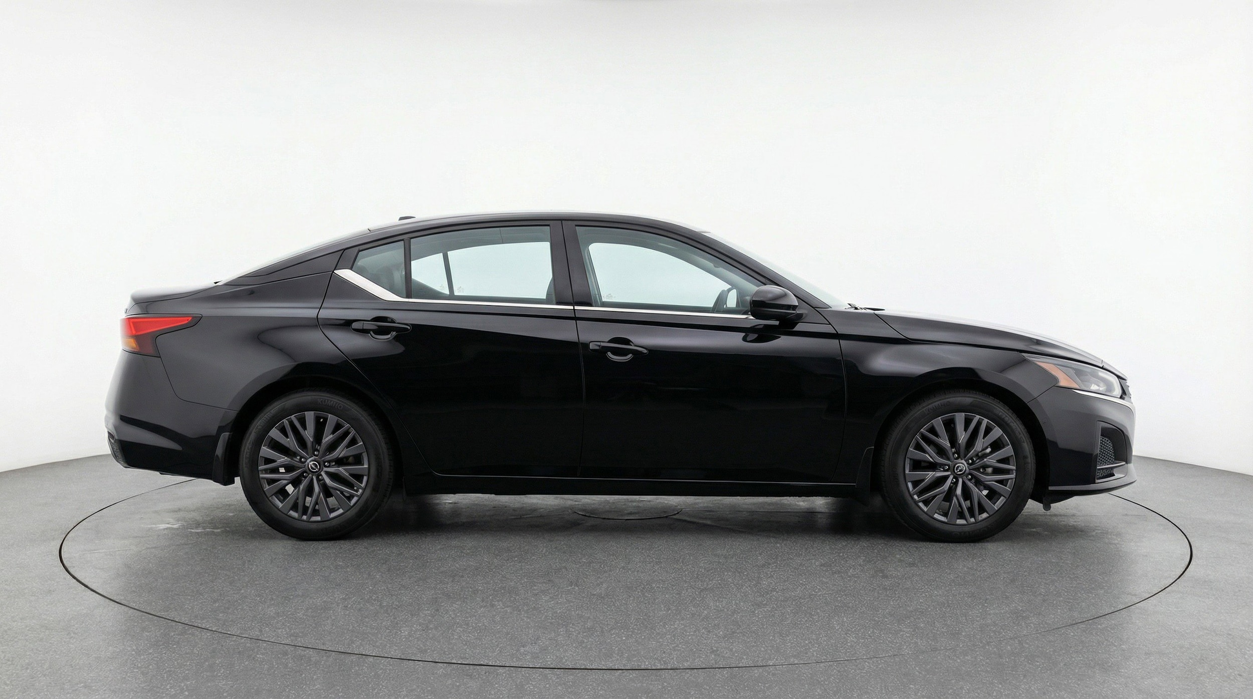 Thumbnail: 2025 Nissan Altima - 11
