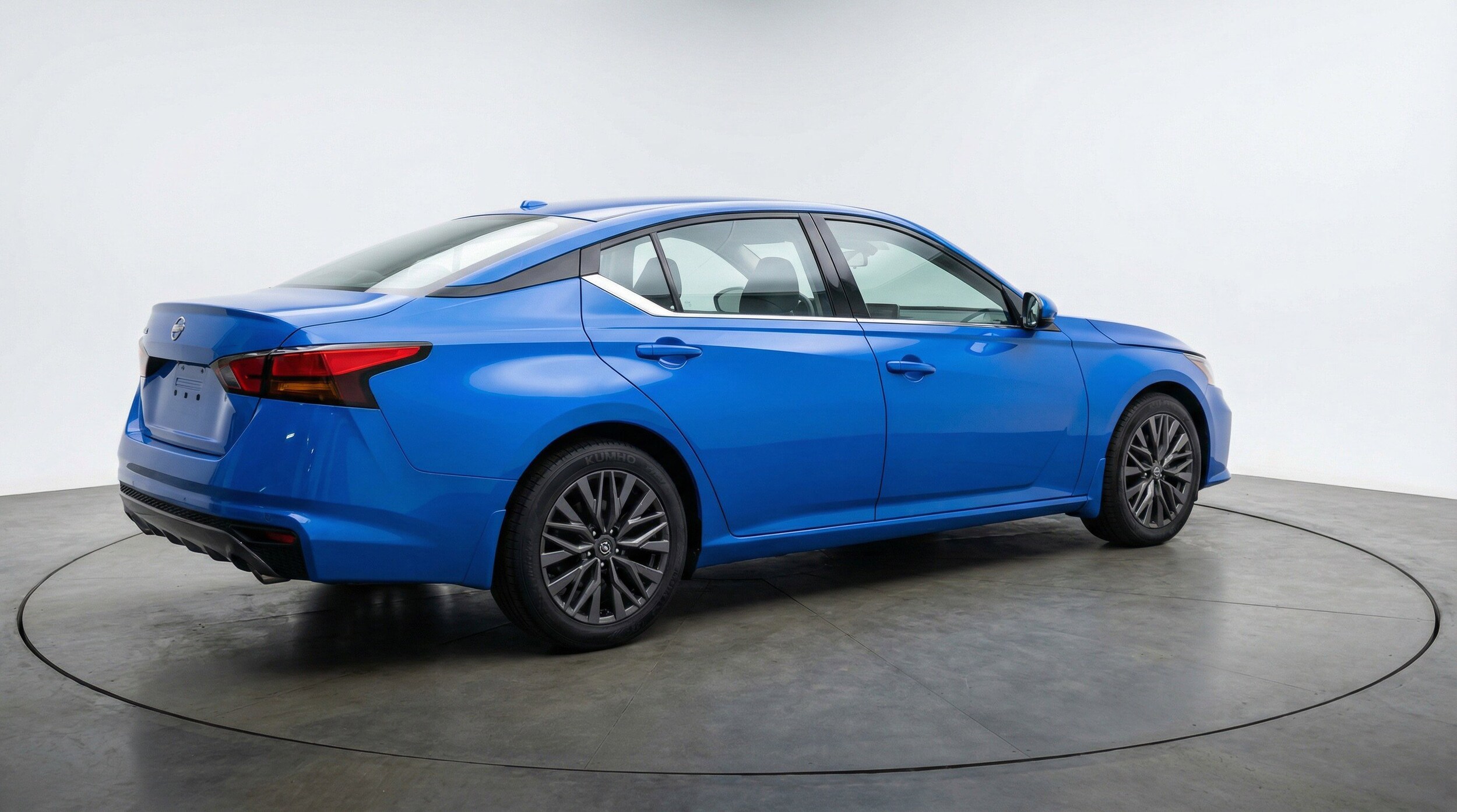 Thumbnail: 2025 Nissan Altima - 9