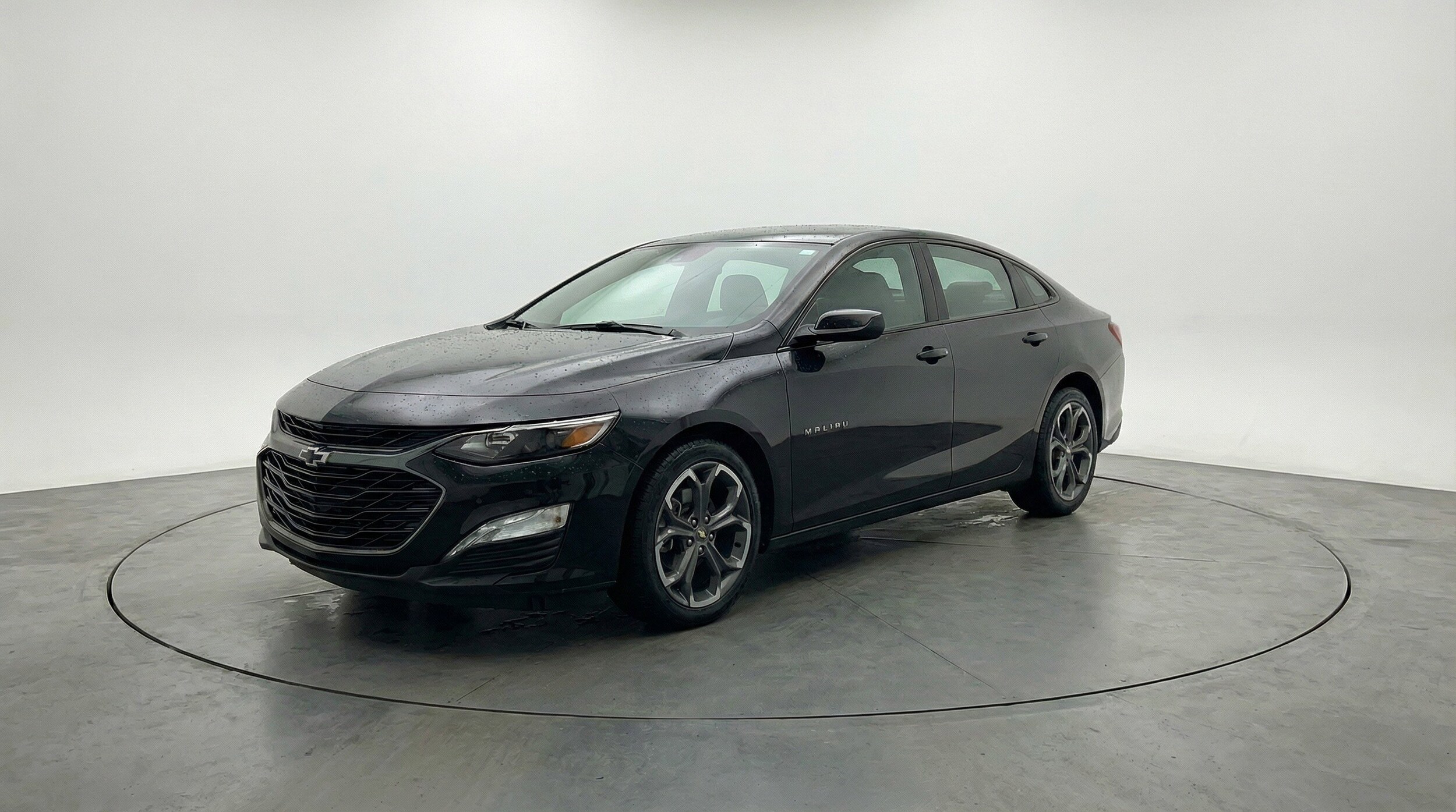 Thumbnail: 2024 Chevrolet Malibu - 3