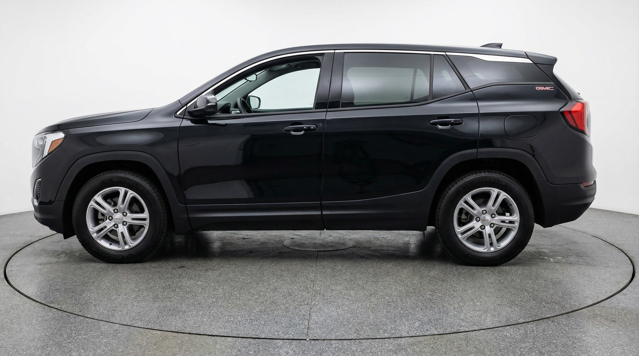 Thumbnail: 2024 GMC Terrain - 4