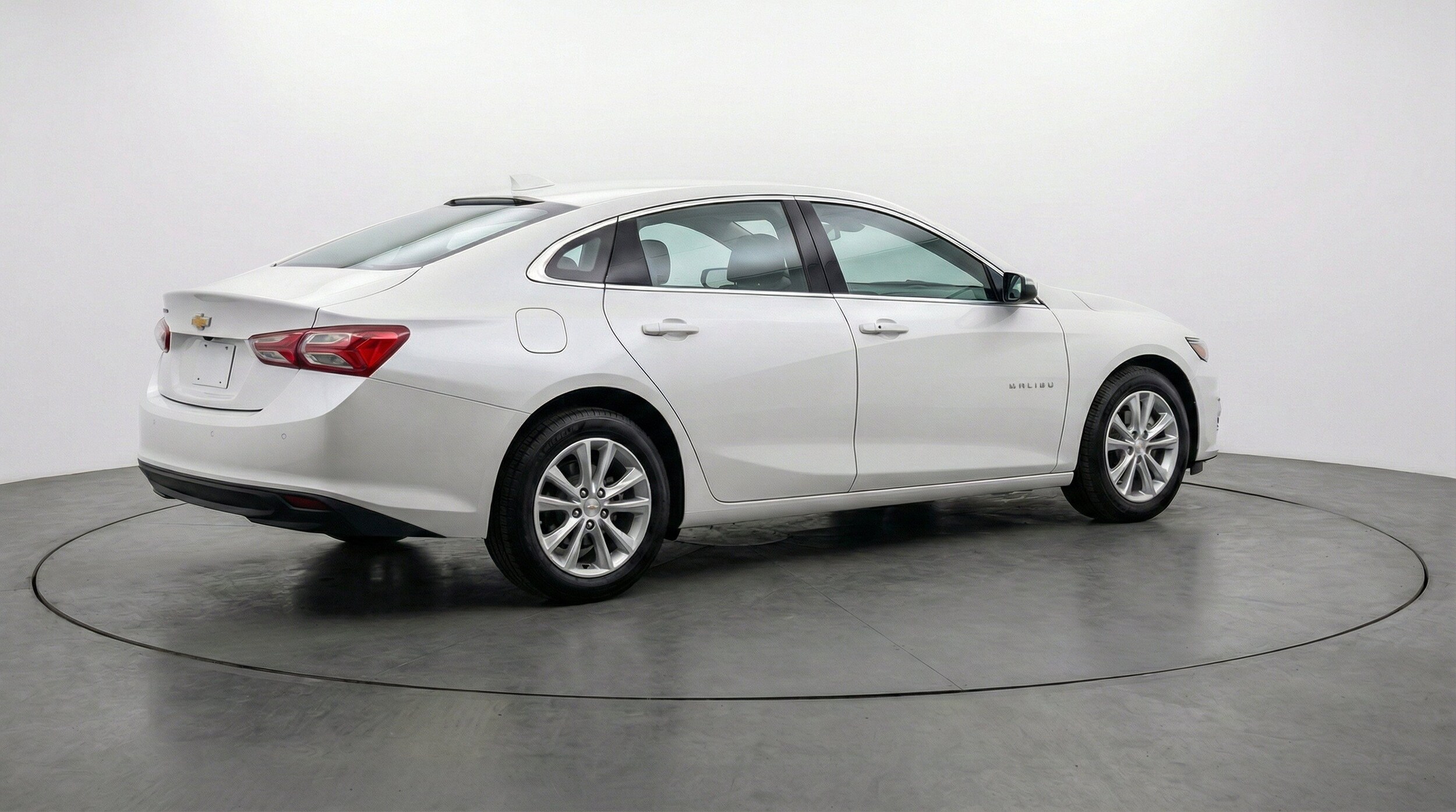 Thumbnail: 2024 Chevrolet Malibu - 9