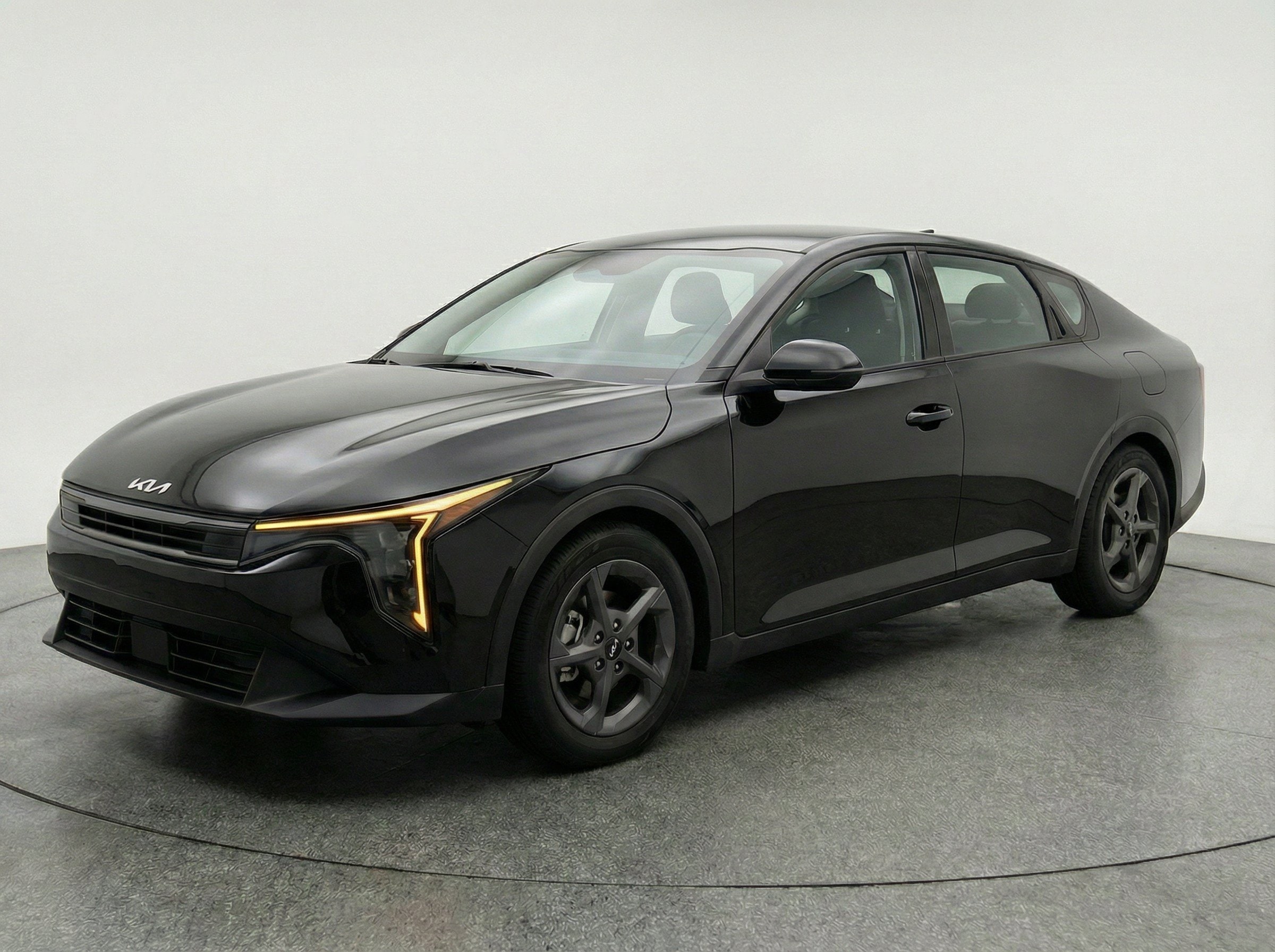 Thumbnail: 2025 Kia K4 - 3