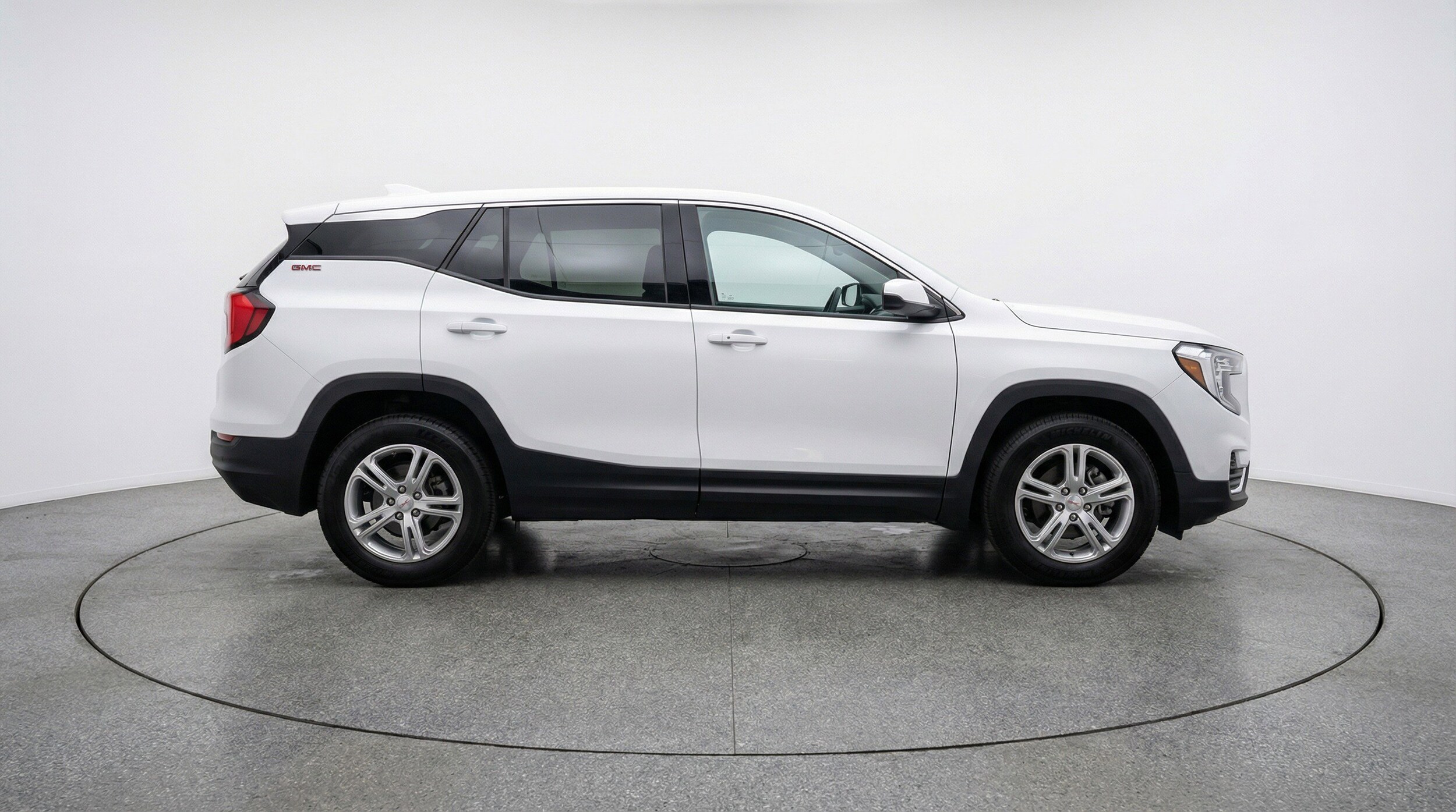 Thumbnail: 2024 GMC Terrain - 11