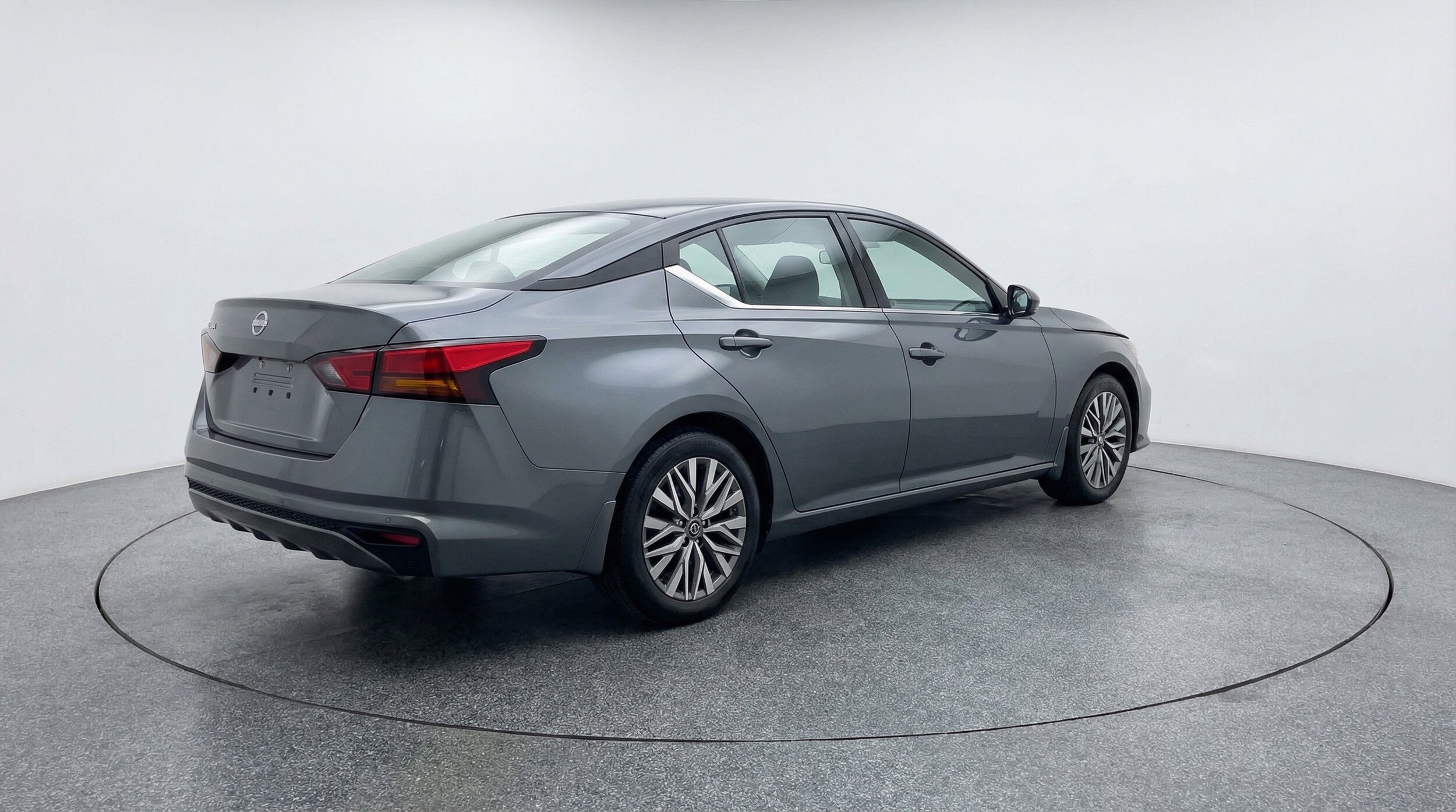 Thumbnail: 2025 Nissan Altima - 9