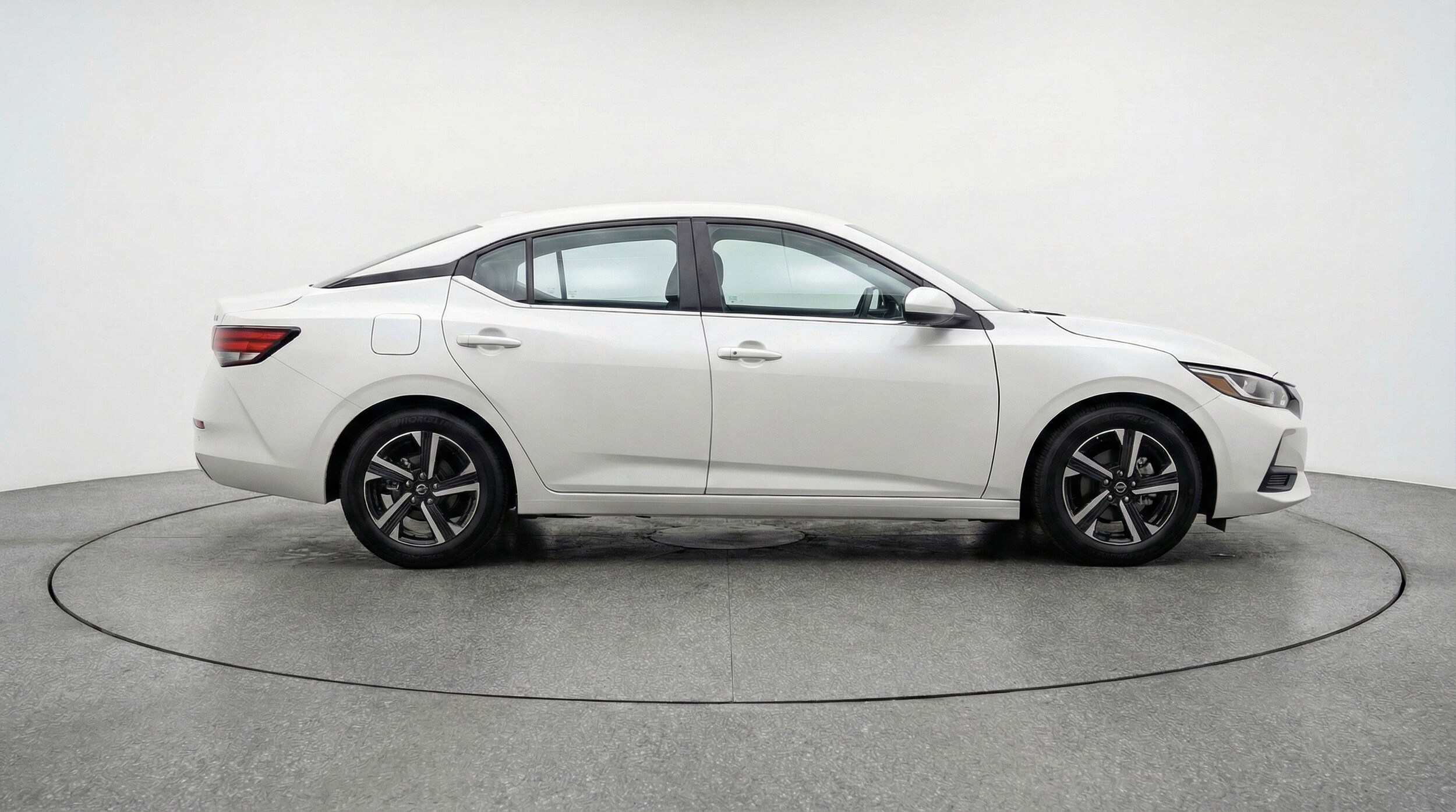 Thumbnail: 2025 Nissan Sentra - 11