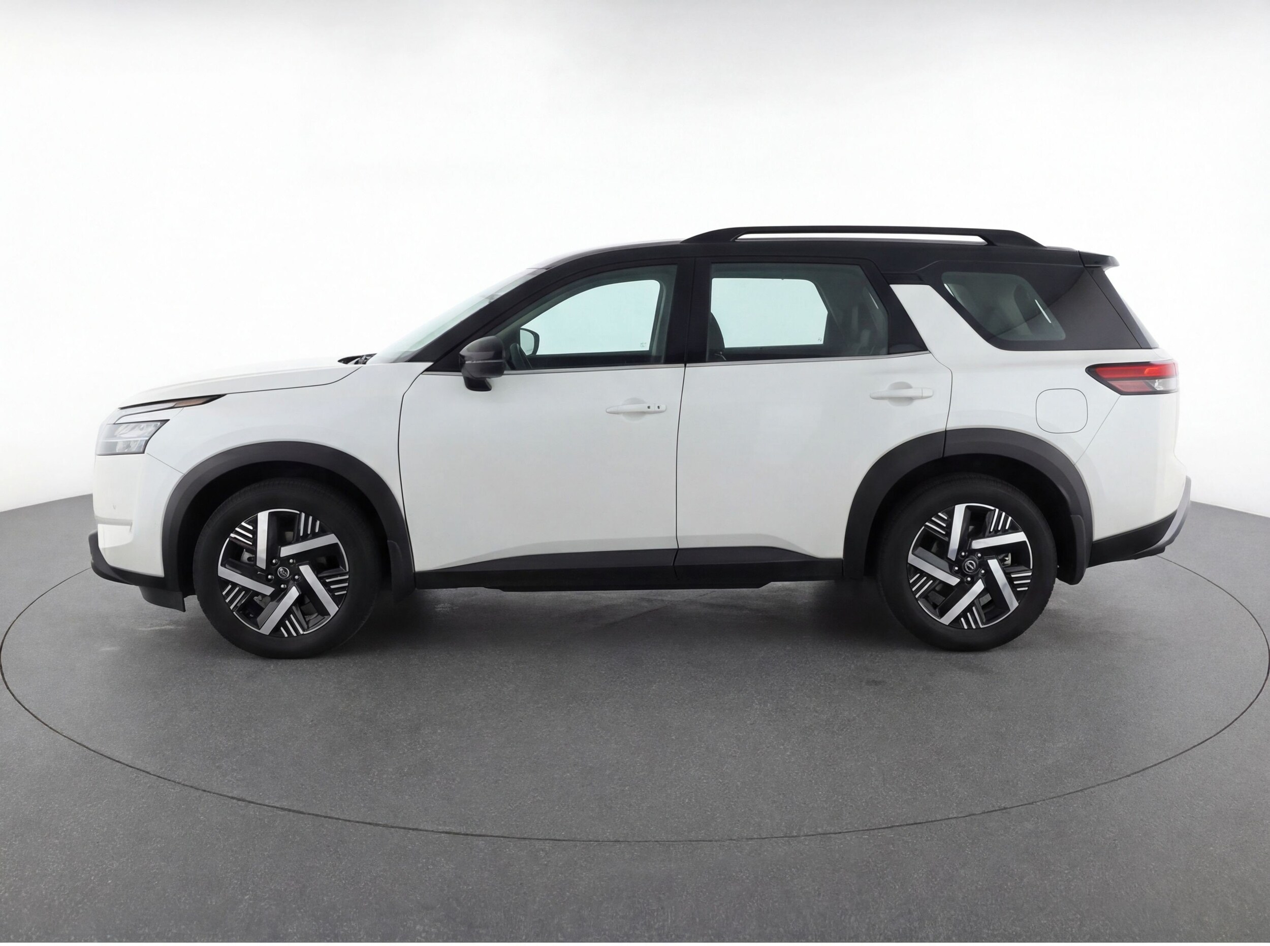 Thumbnail: 2025 Nissan Kicks - 5