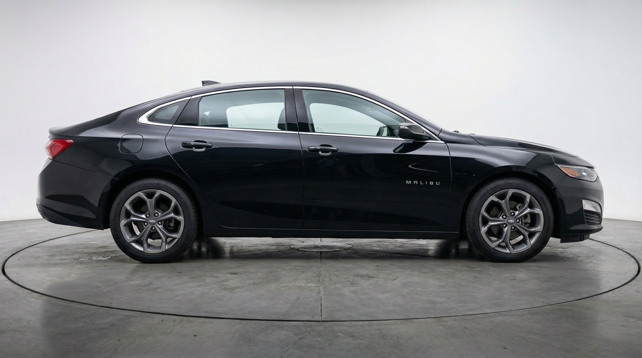 Thumbnail: 2024 Chevrolet Malibu - 11