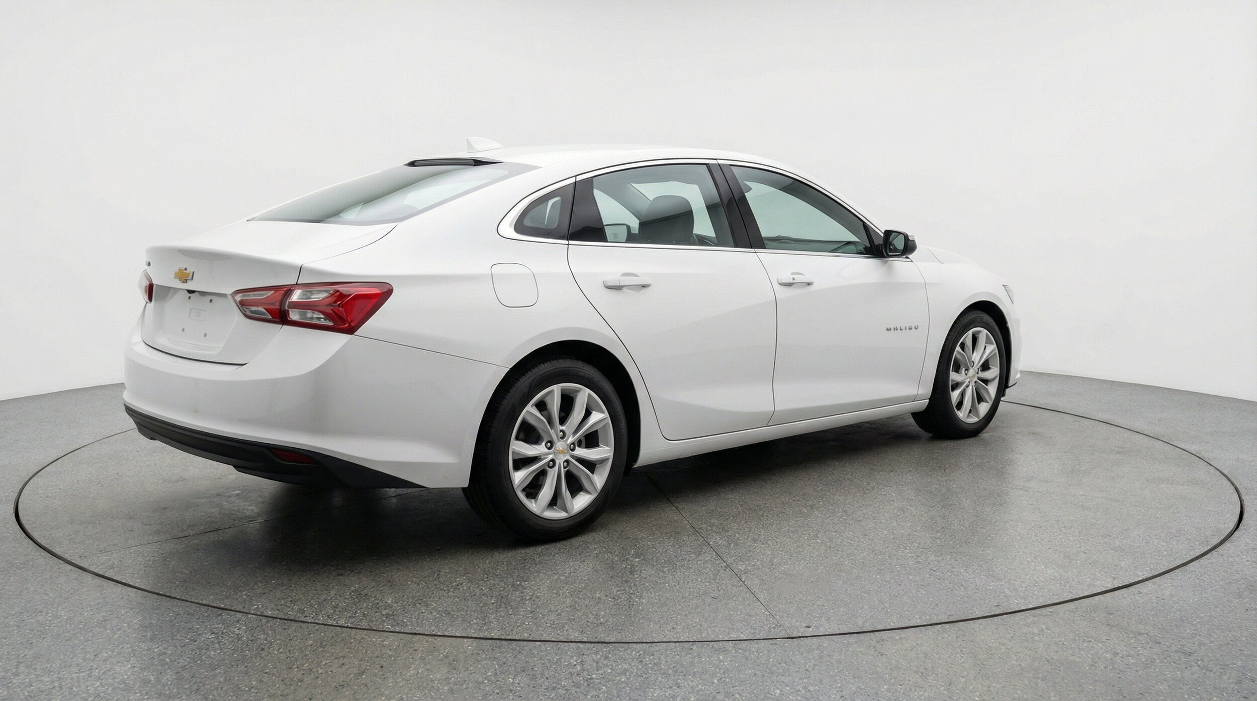Thumbnail: 2024 Chevrolet Malibu - 9