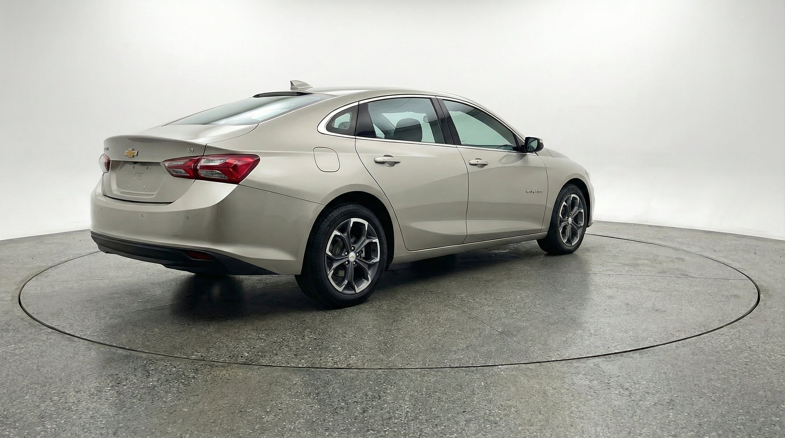Thumbnail: 2024 Chevrolet Malibu - 9