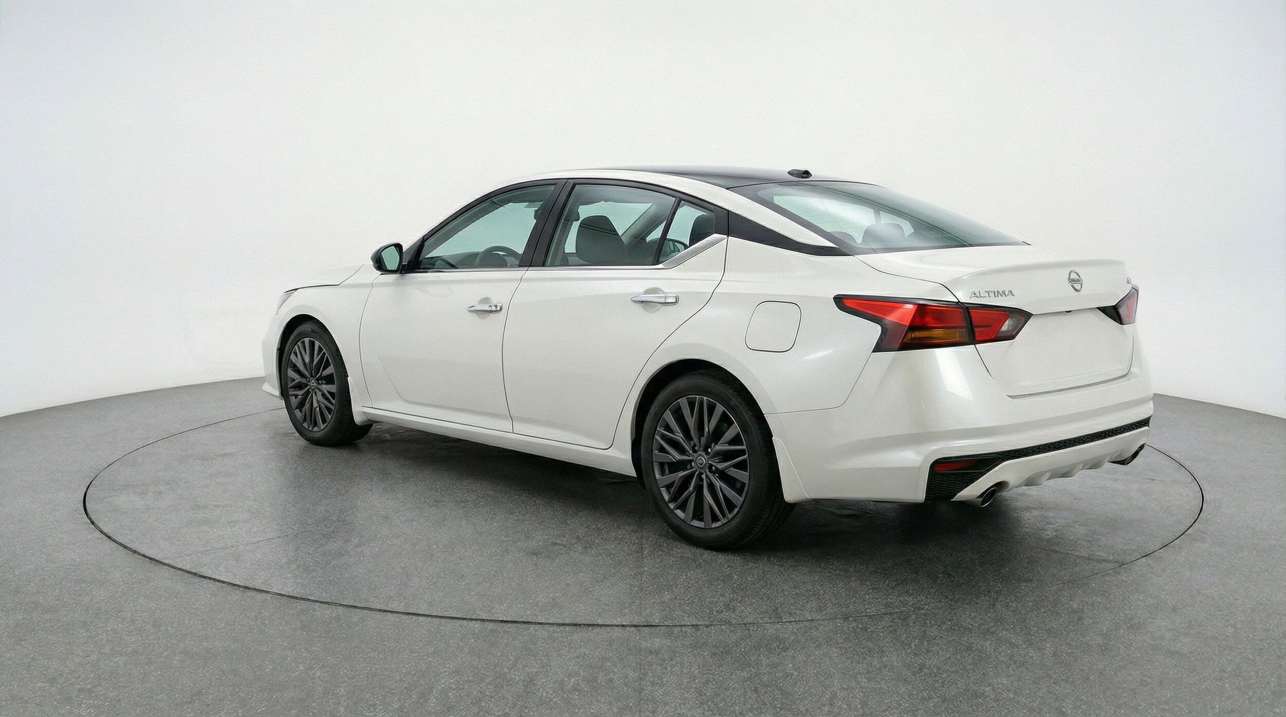 Thumbnail: 2025 Nissan Altima - 6