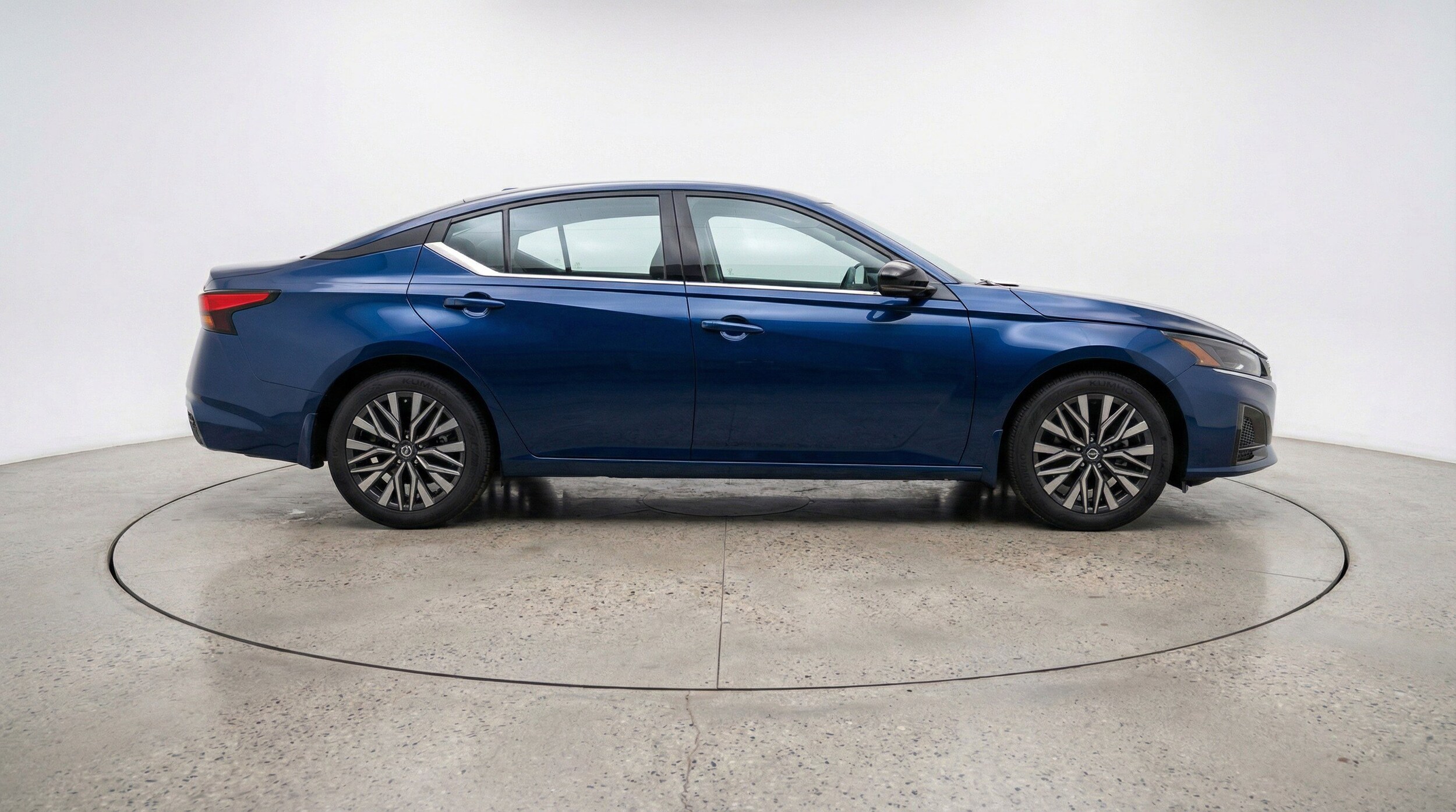 Thumbnail: 2025 Nissan Altima - 11