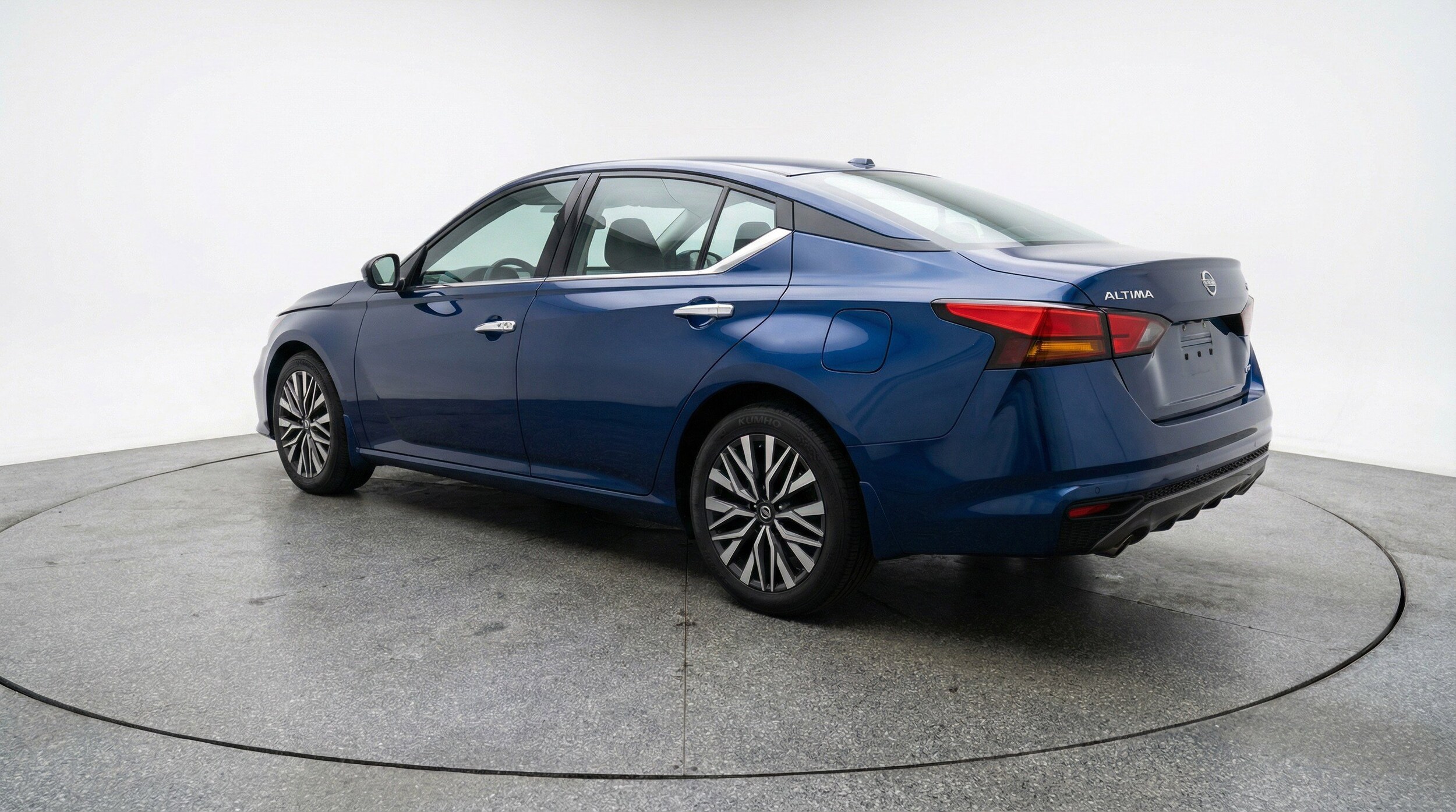 Thumbnail: 2025 Nissan Altima - 6