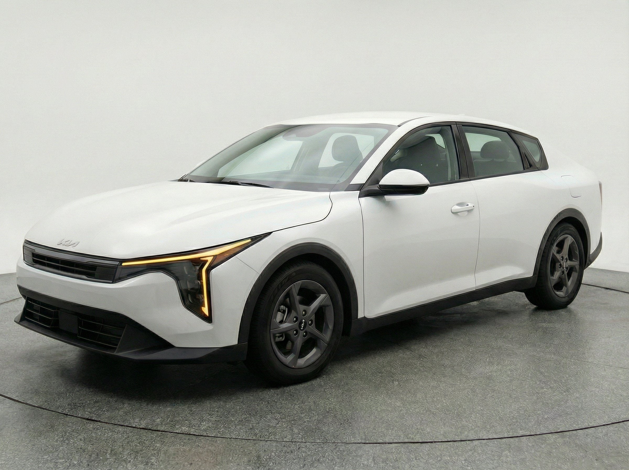 Thumbnail: 2025 Kia K4 - 3